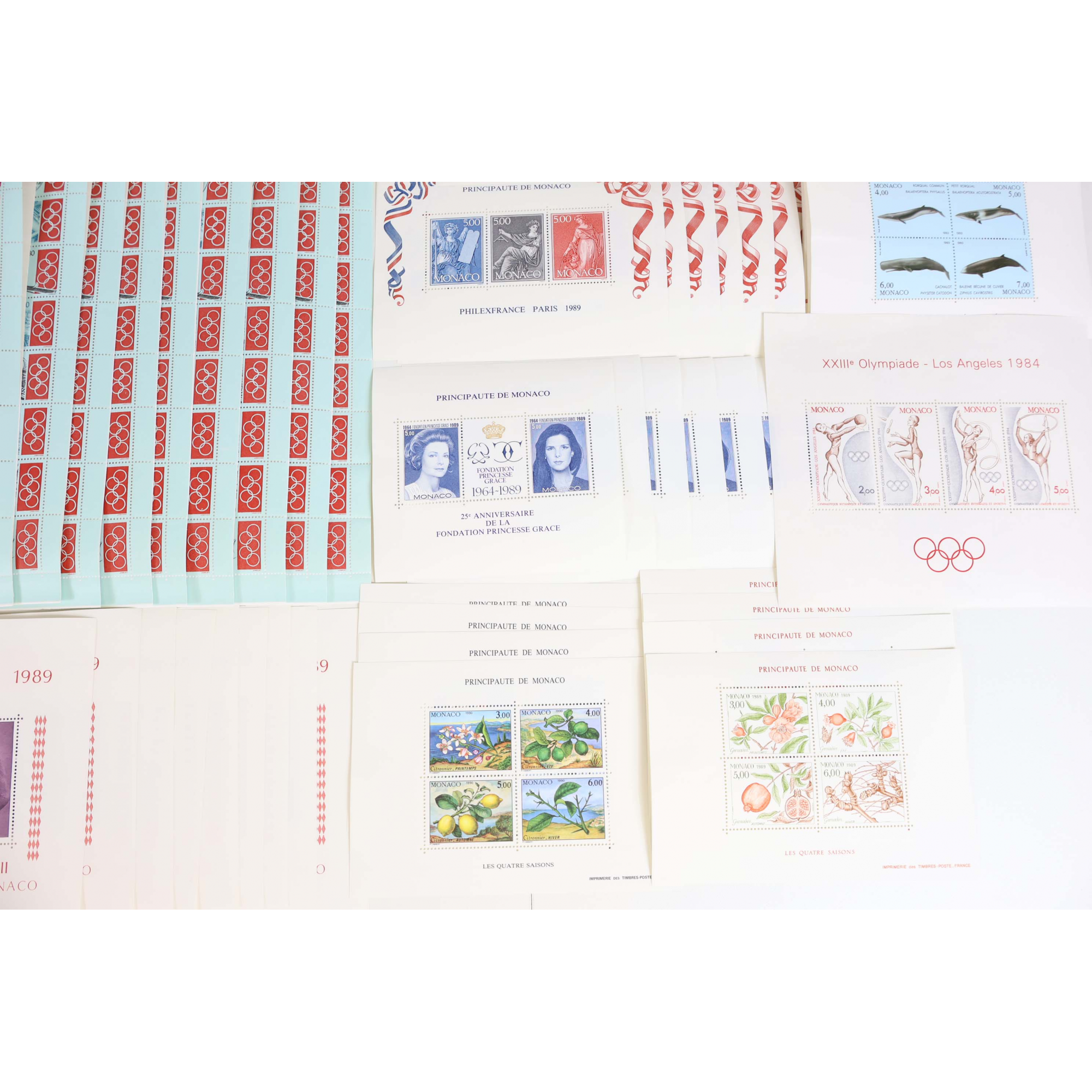 MONACO BEAU STOCK DE BLOCS-FEUILLETS ET CARNETS FACIALE 5392FFR TIMBRES NEUFS
