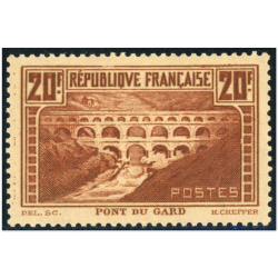 FRANCE N°262 PONT DU GARD NEUF** ANNÉE 1930 SIGNÉ BRUN COTE 550€ BELLE QUALITÉ