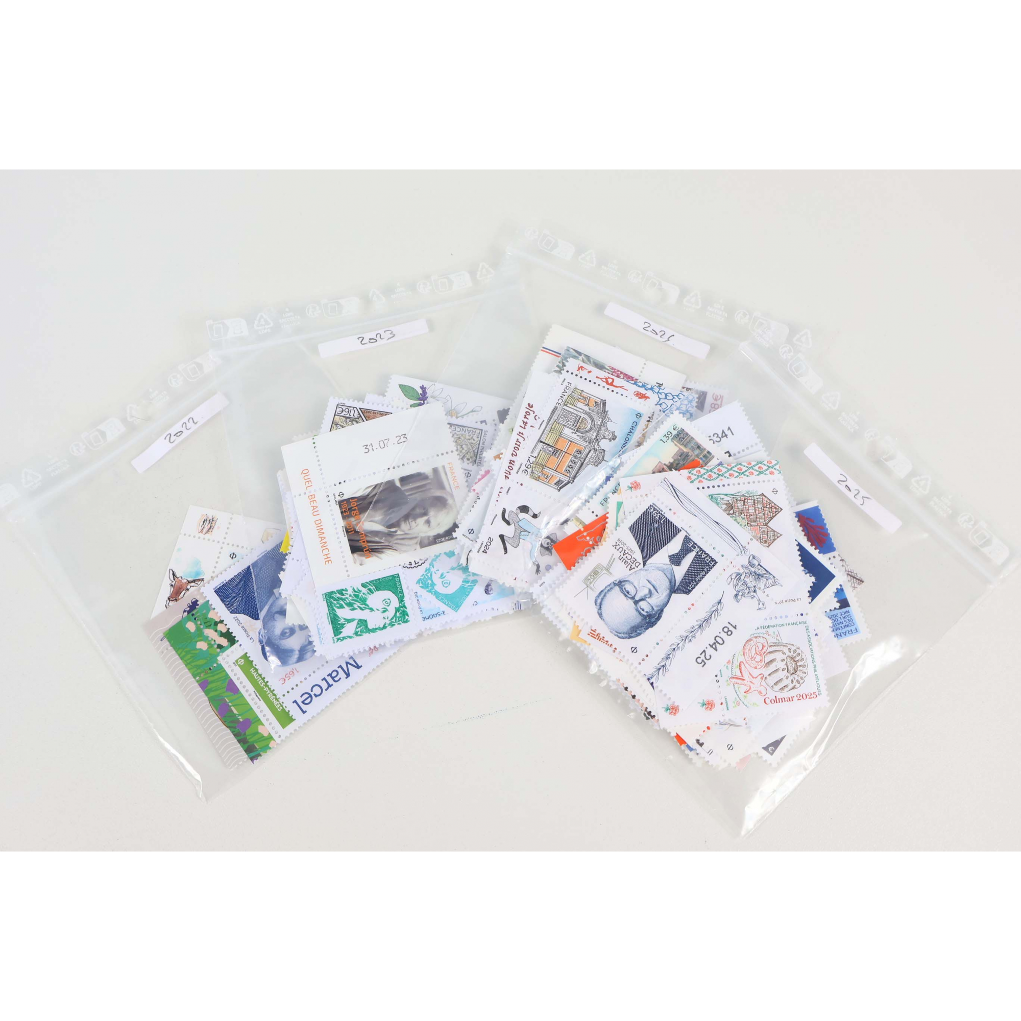 FRANCE LOT DE TIMBRES-POSTES NEUFS** DE 2022 À 2025 FACIALE 271€