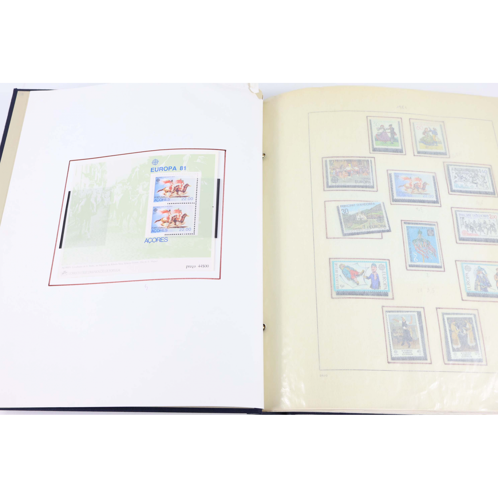 EUROPA COLLECTION DE 1981 À 1988 TIMBRES NEUFS** COTE SUPÉRIEURE À 2200 EUROS
