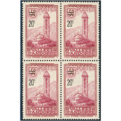 ANDORRE FRANÇAIS N°46 BLOC DE 4 TIMBRES NEUFS** VALLÉE D'ANDORRE COTE 140€