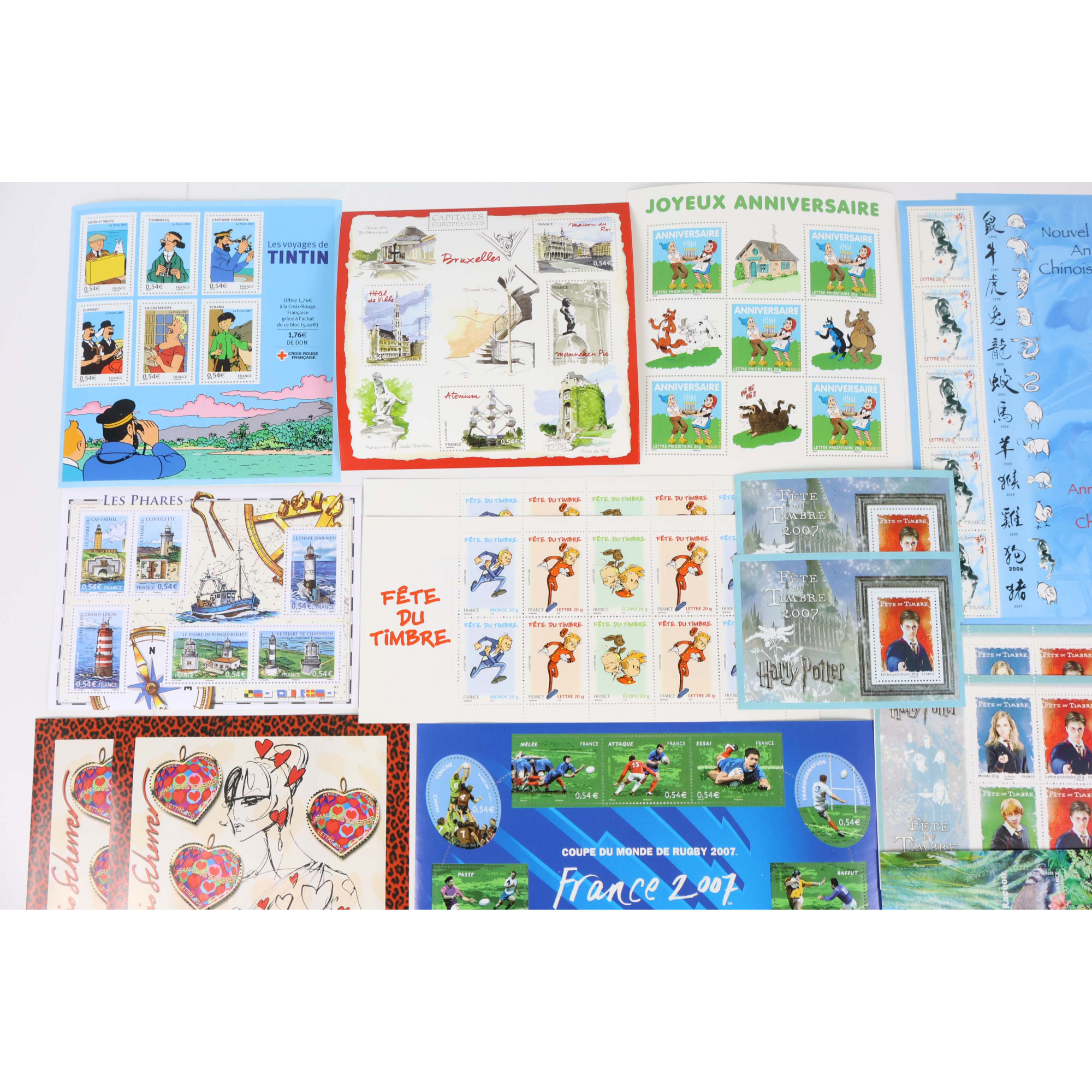 FRANCE LOT DE BLOCS-FEUILLETS ET TIMBRES EN EUROS COLLECTION/COURRIER VF 200€