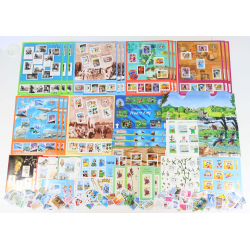 FRANCE LOT DE BLOCS-FEUILLETS ET TIMBRES EN EUROS COLLECTION/COURRIER VF 269€