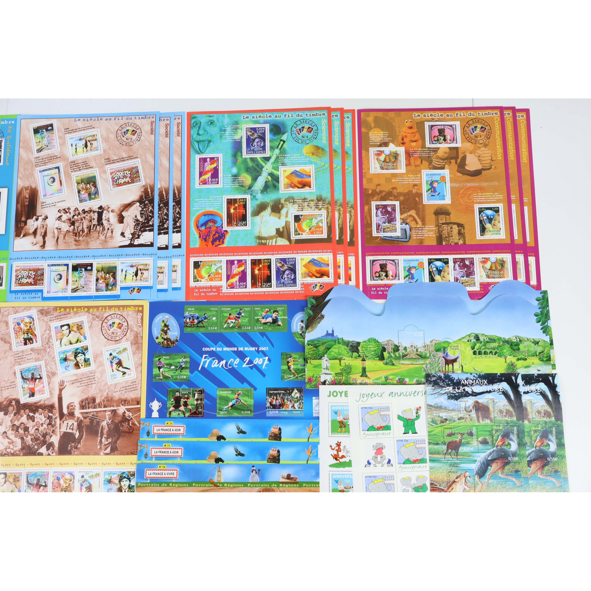 FRANCE LOT DE BLOCS-FEUILLETS ET TIMBRES EN EUROS COLLECTION/COURRIER VF 269€