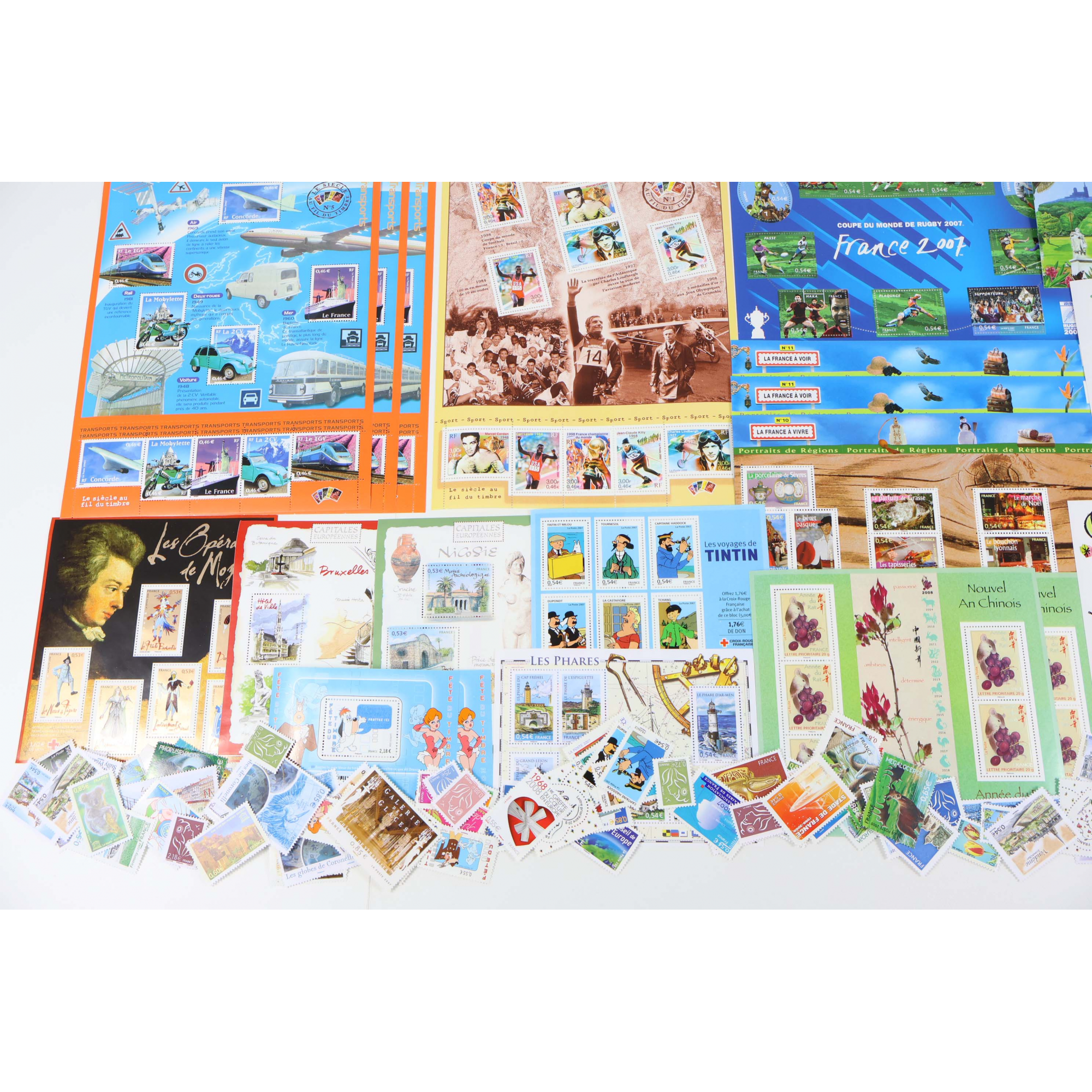 FRANCE LOT DE BLOCS-FEUILLETS ET TIMBRES EN EUROS COLLECTION/COURRIER VF 269€