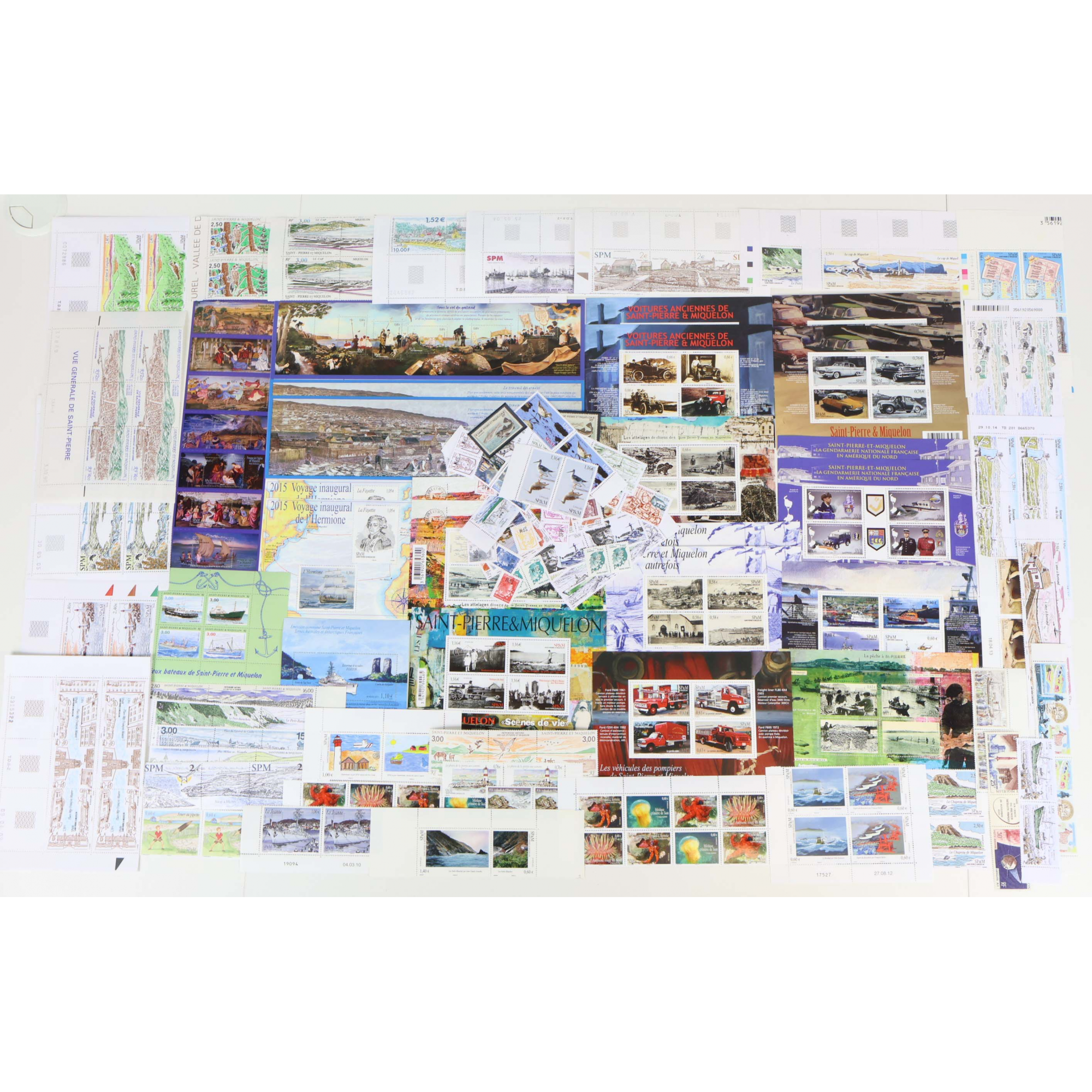 SAINT PIERRE ET MIQUELON LOT DE TIMBRES MAJ EUROS FACIALE ÉLEVÉE BELLE QUALITÉ