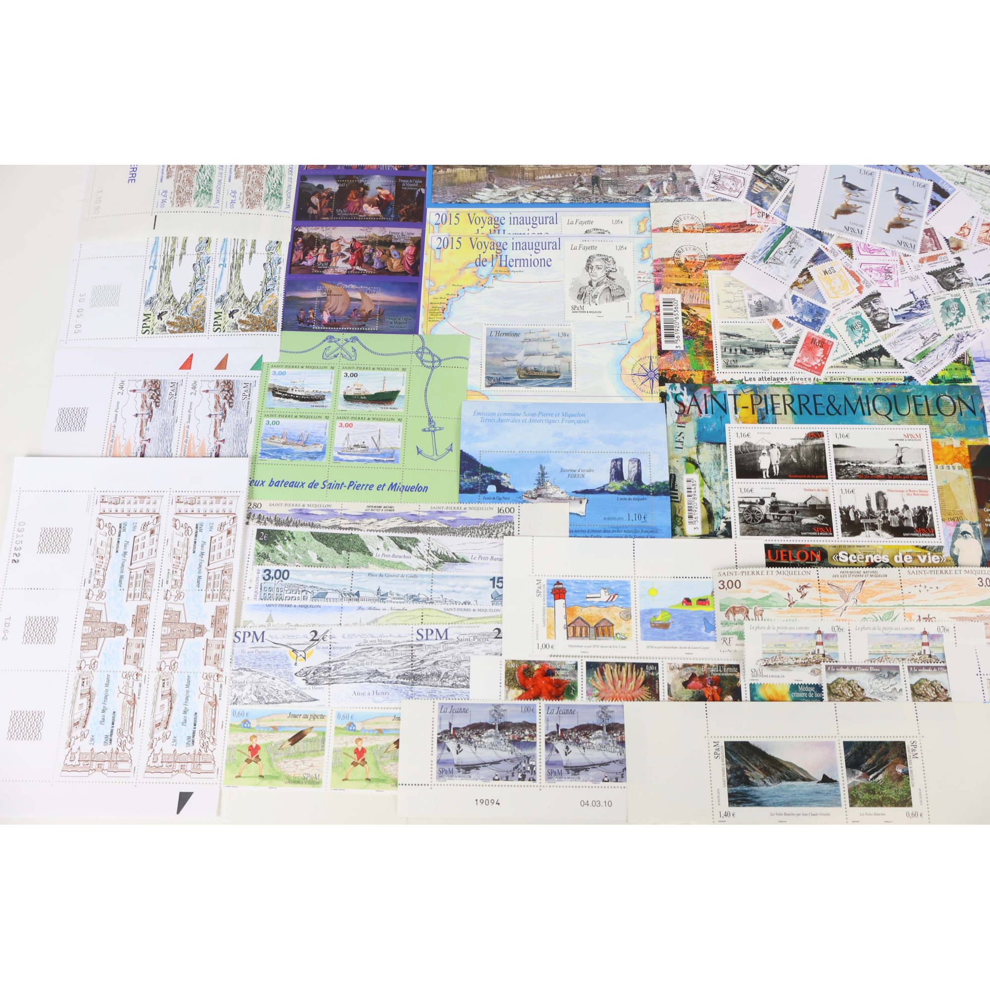 SAINT PIERRE ET MIQUELON LOT DE TIMBRES MAJ EUROS FACIALE ÉLEVÉE BELLE QUALITÉ