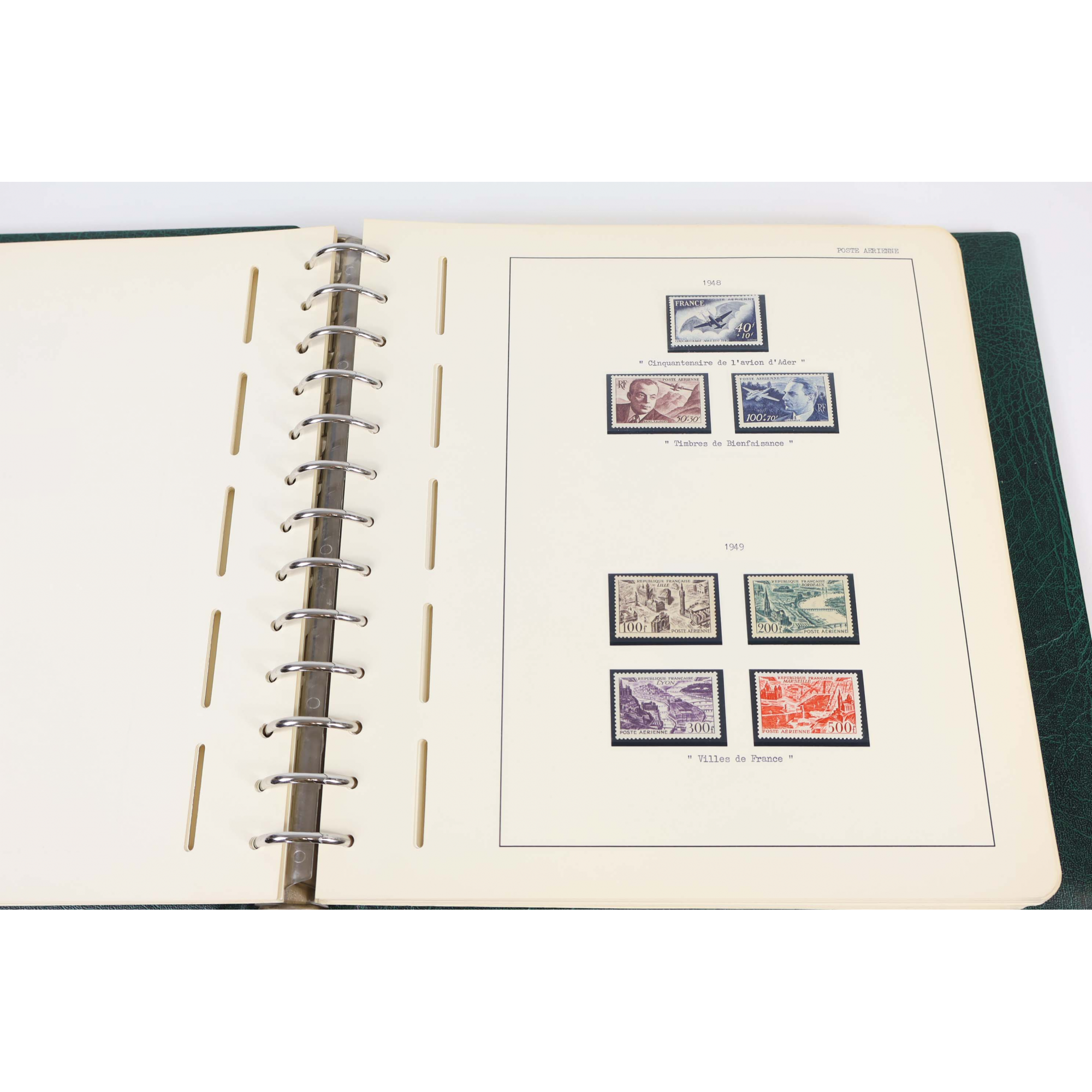 FRANCE COLLECTION PERSONNALISÉE DE TIMBRES NEUFS** DANS UN CLASSEUR LEUCHTTURM