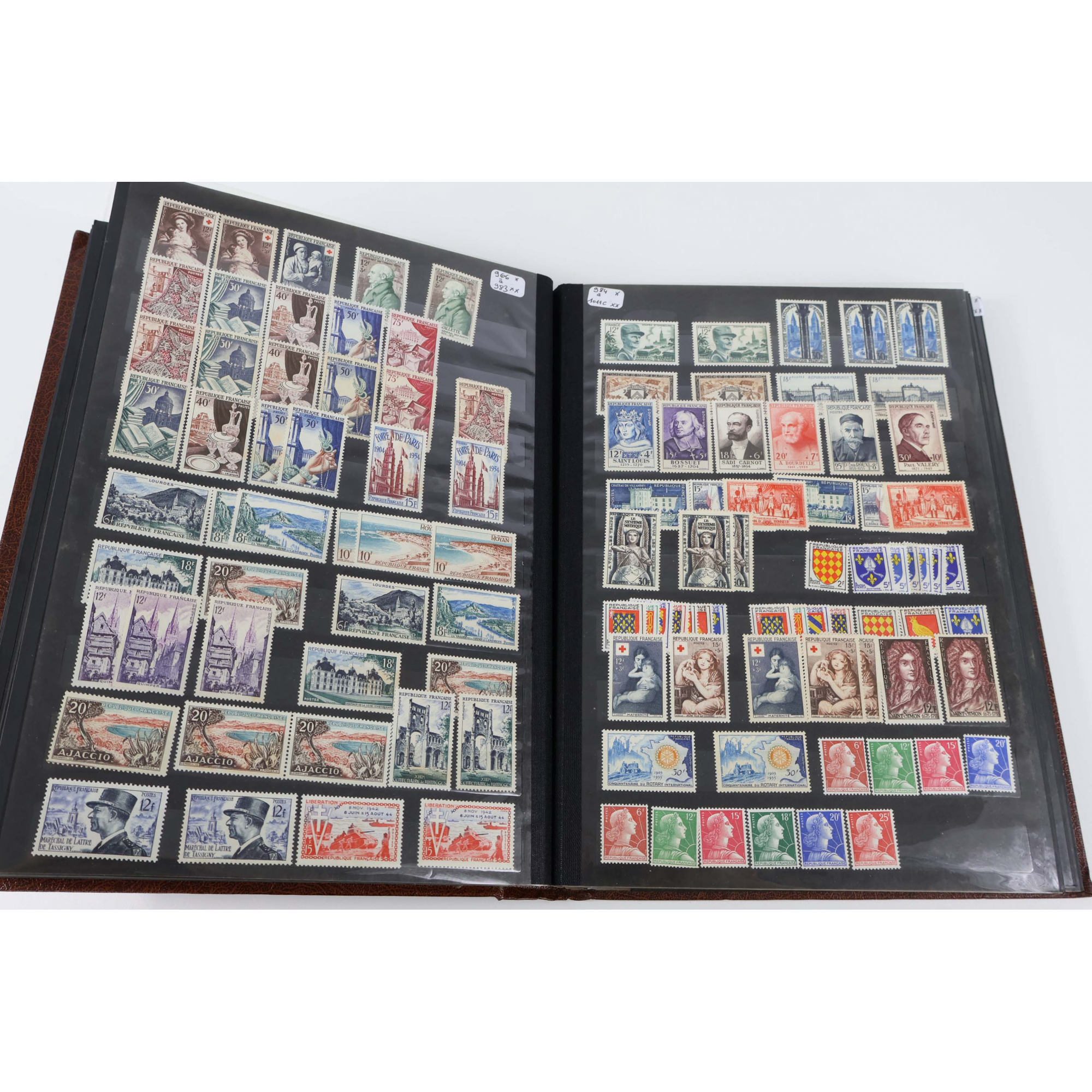 FRANCE STOCK DE 1946 À 1969 TIMBRES NEUFS QUANTITÉ ET COTE IMPORTANTES