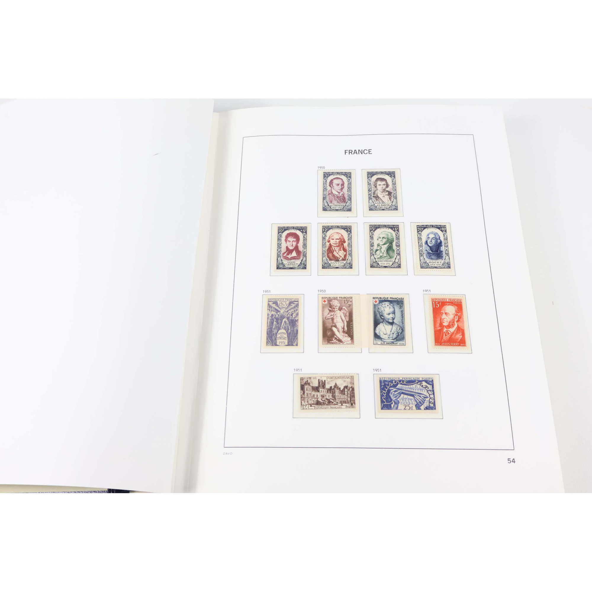 COLLECTION DE FRANCE DE 1951 À 1969 TIMBRES NEUFS** ALBUM DAVO BELLE COTE