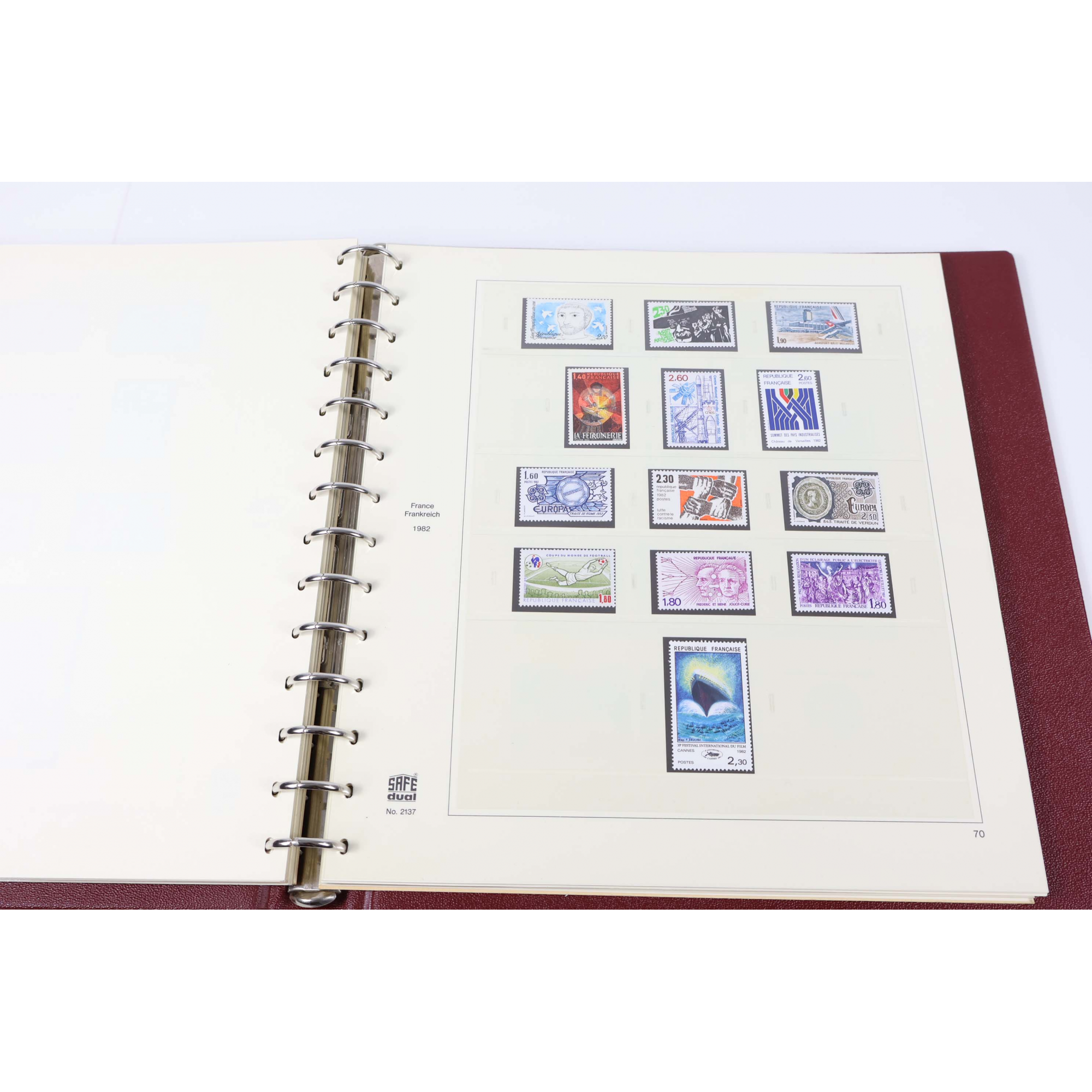 COLLECTION DE FRANCE 1978 À 1984 TIMBRES NEUFS** CLASSEUR LINDNER FACIALE 853FFr