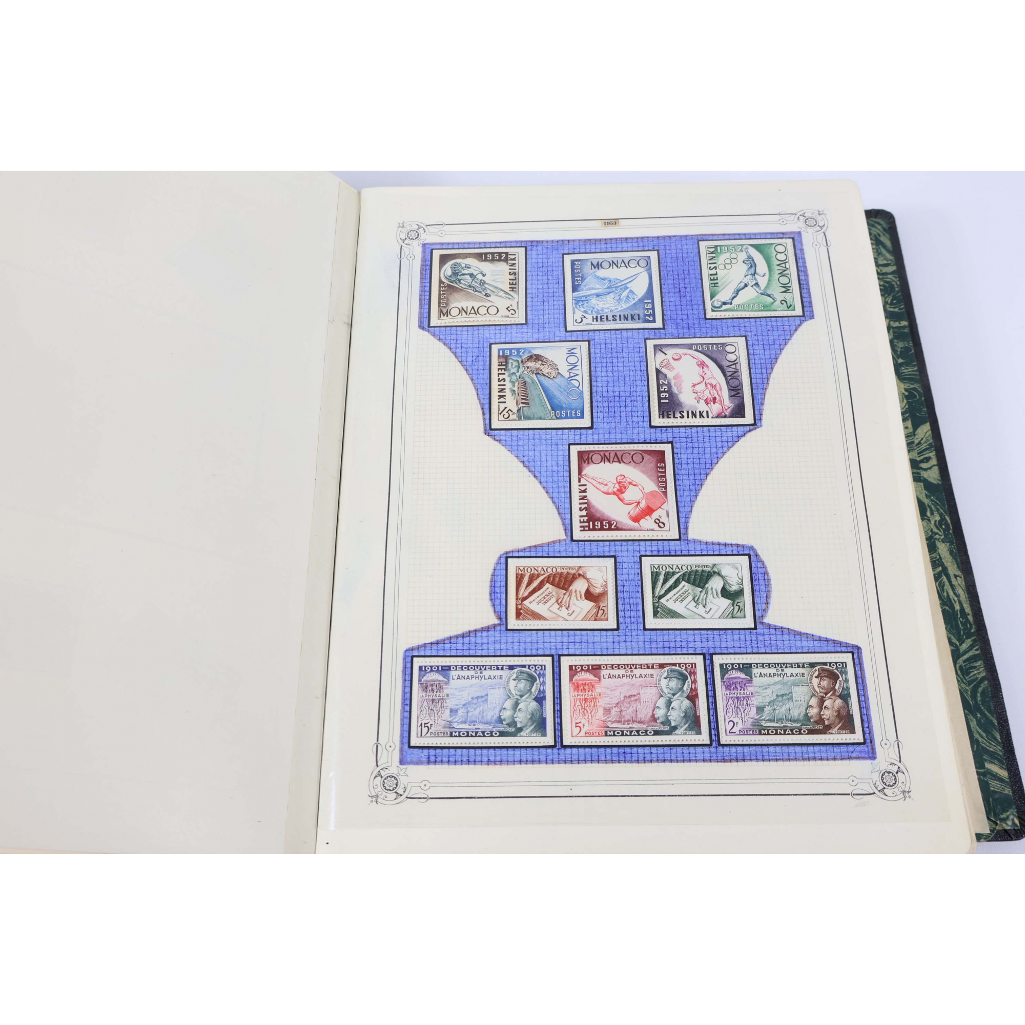 COLLECTION DE MONACO DE 1921 À 1970 TIMBRES NEUFS ALBUM PERSONNALISÉ BELLE COTE