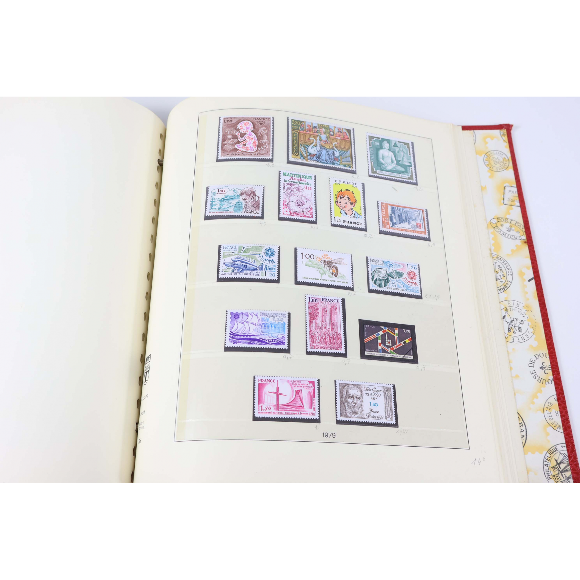 COLLECTION DE FRANCE DE 1977 À 1981 TIMBRES NEUFS** ALBUM AVEC ALBUM