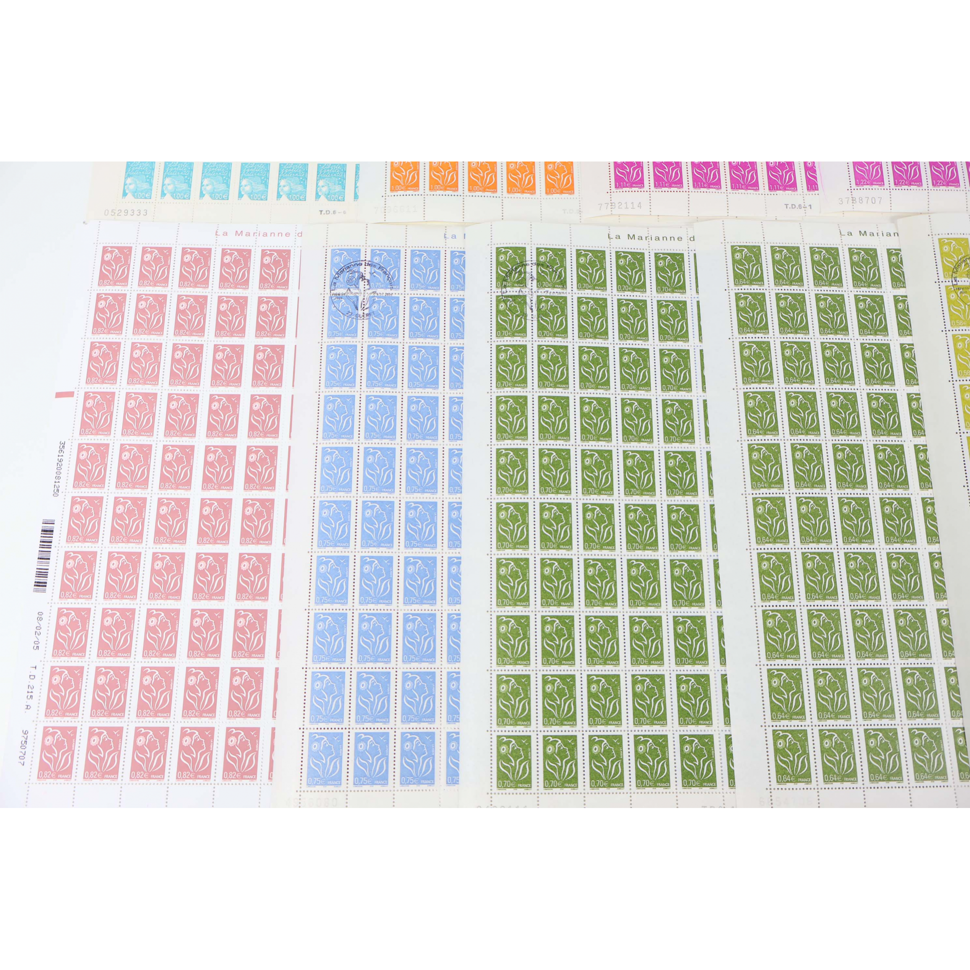 FRANCE LOT DE FEUILLES COMPLÈTES TYPE MARIANNE EN EUROS FACIALE 907€