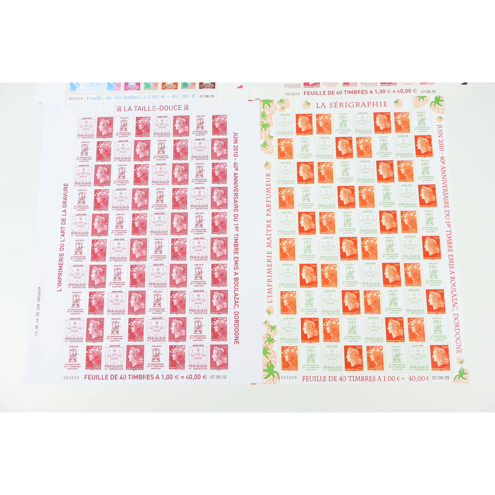 FRANCE LOT DE 4 FEUILLES COMPLÈTES N°4459/4472 TYPES D'IMPRESSION ANNÉE 2010