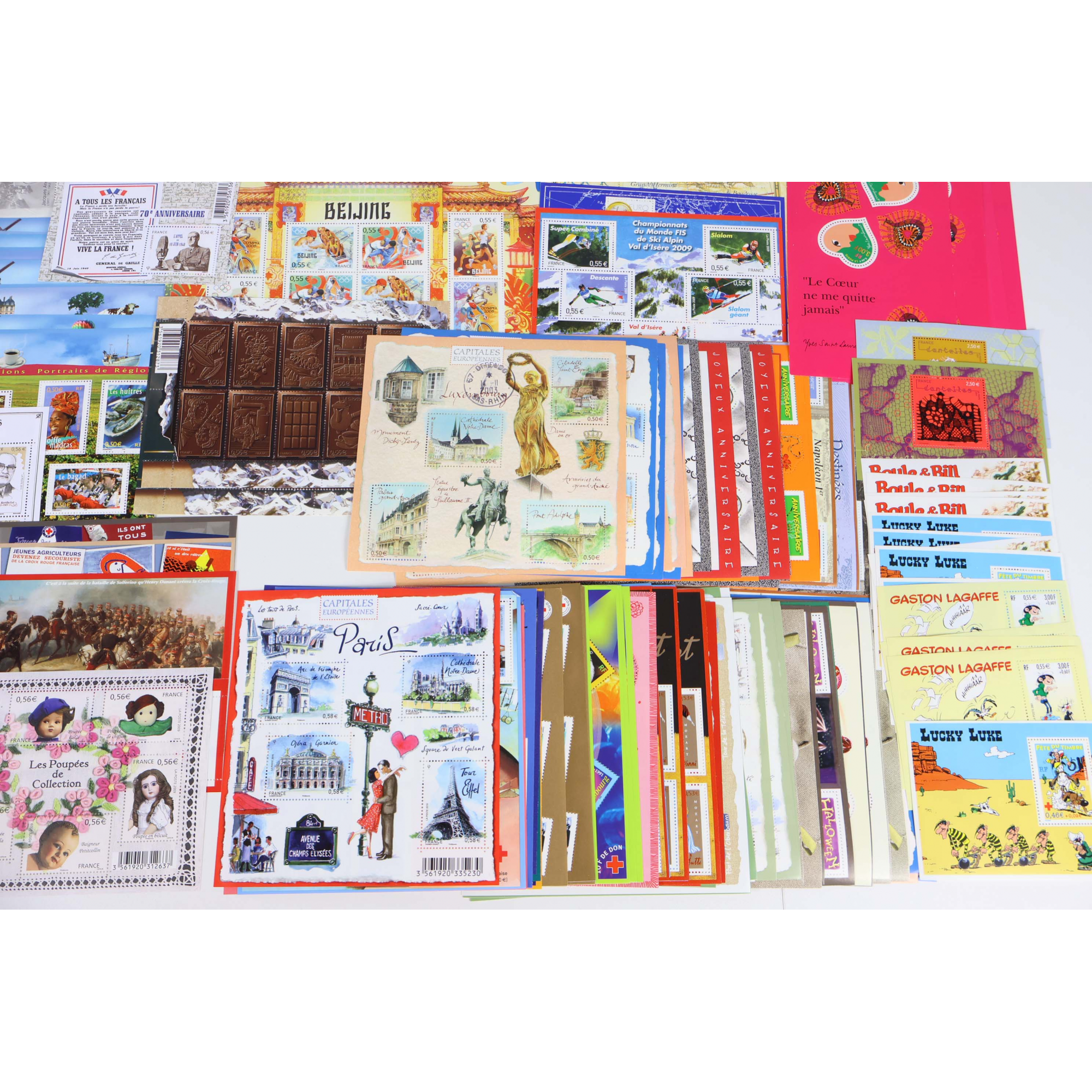 LOT IMPORTANT DE BLOCS-FEUILLETS DE FRANCE EN EUROS TIMBRES NEUFS FACIALE 855€