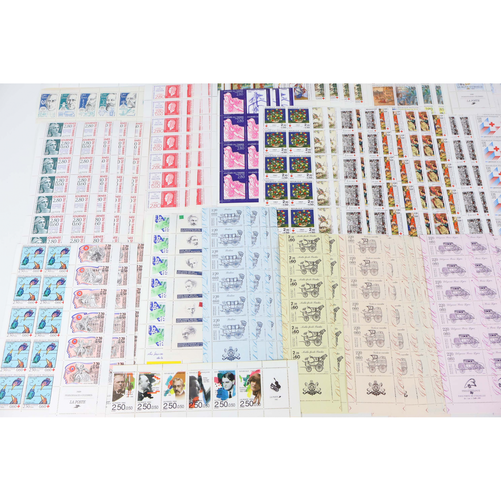 FRANCE LOT IMPORTANT DE CARNETS EN FRANCS TIMBRES NEUFS** FACIALE 1942FFr