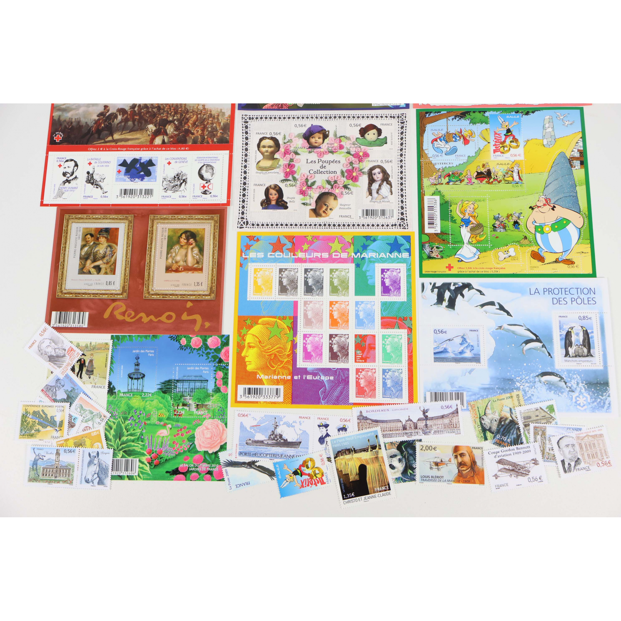 FRANCE LOT DE TIMBRES / BLOCS-FEUILLETS NEUFS** DE L'ANNÉE 2009 FACIALE 54€