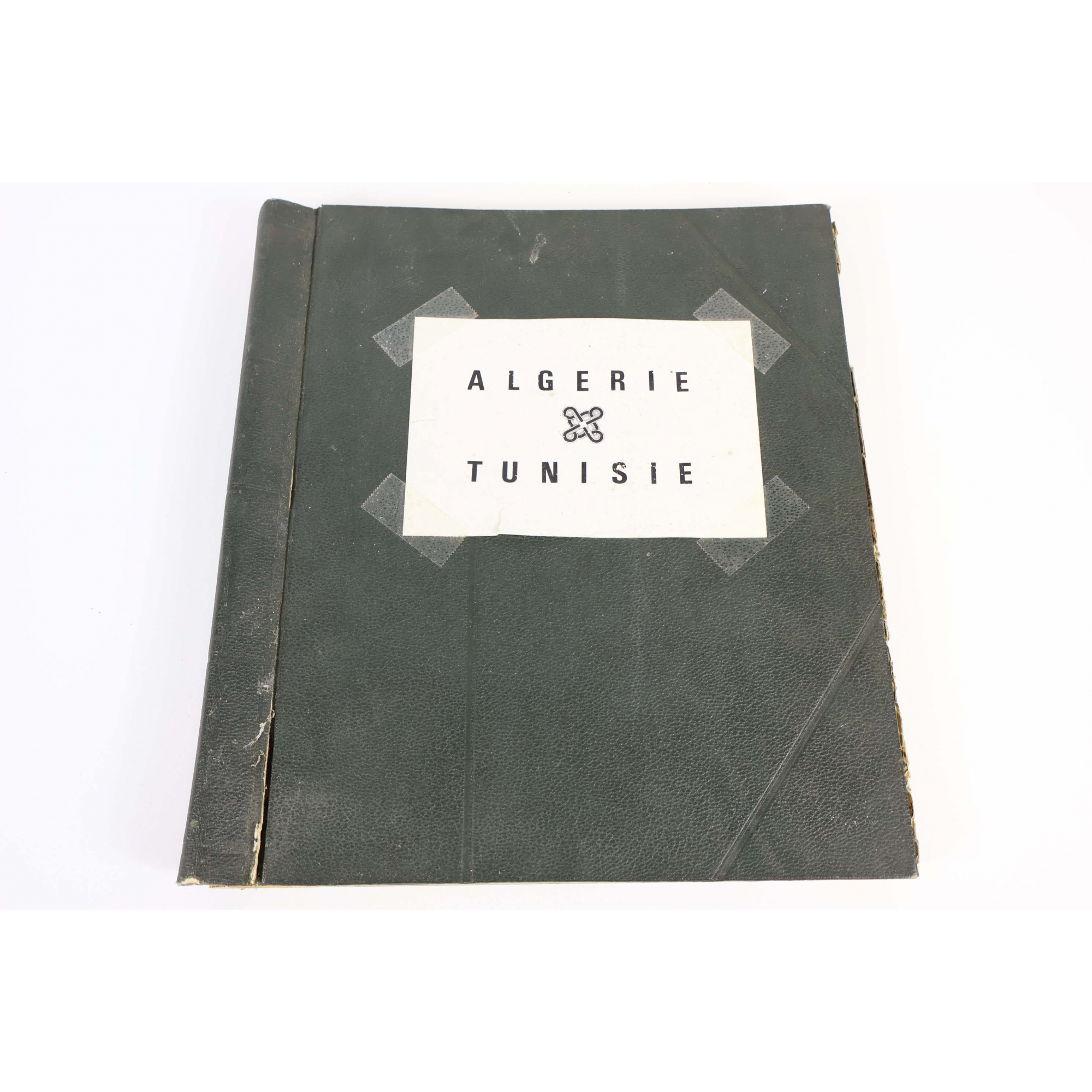 COLLECTION SUIVIE ALGÉRIE ET TUNISIE TIMBRES NEUFS SUR CHARNIÈRE COTE 820€