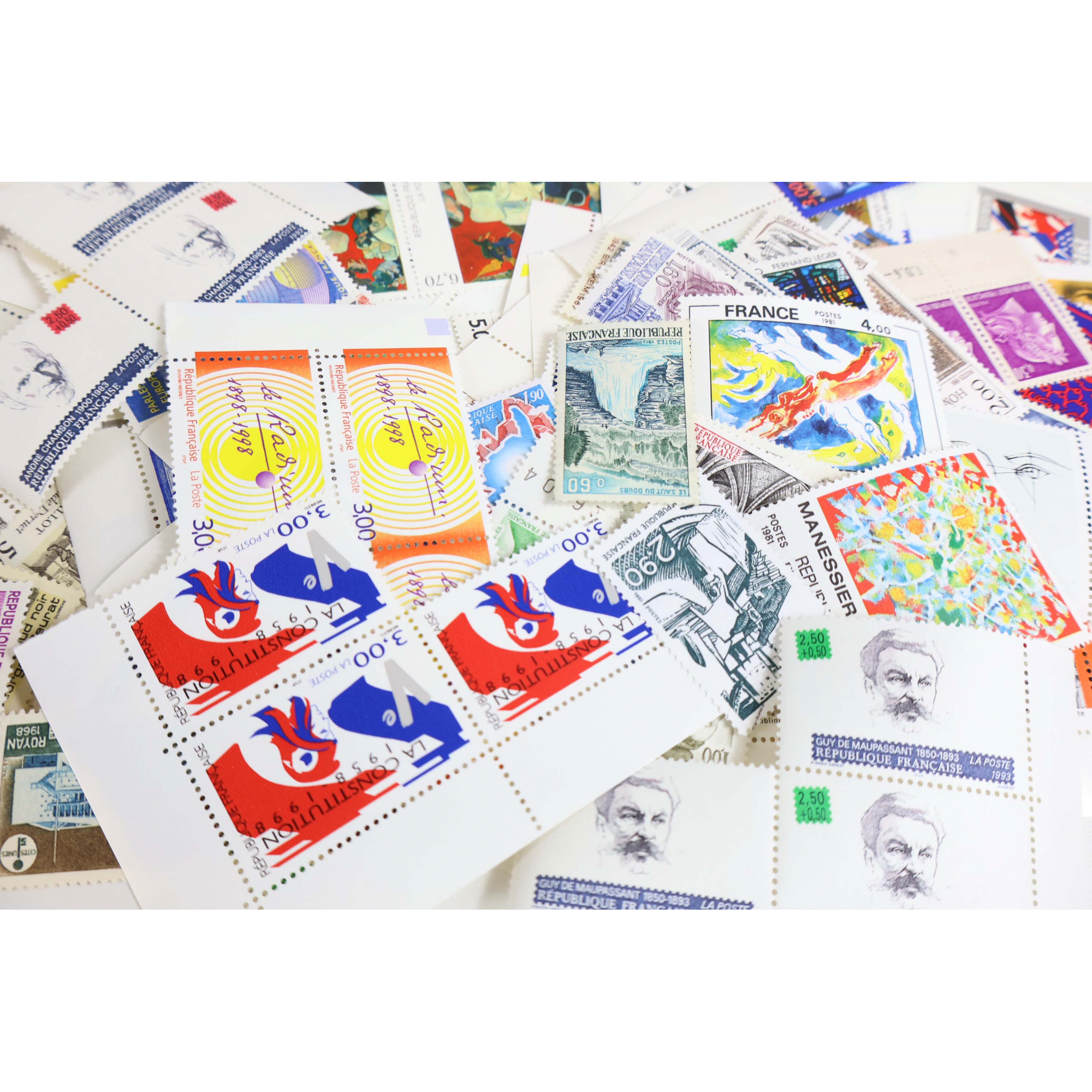 FRANCE LOT DE TIMBRES-POSTE - BLOCS-FEUILLETS-CARNETS-FEUILLES FACIALE 2480FFr