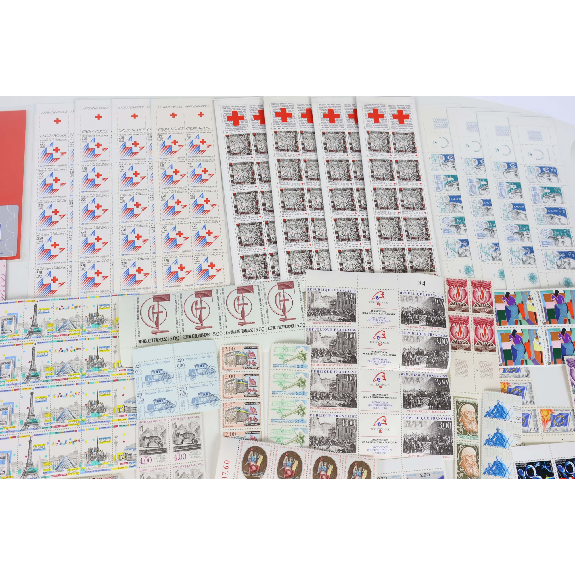 FRANCE LOT DE TIMBRES-POSTE - BLOCS-FEUILLETS-CARNETS EN FRANCS FACIALE 988FFr