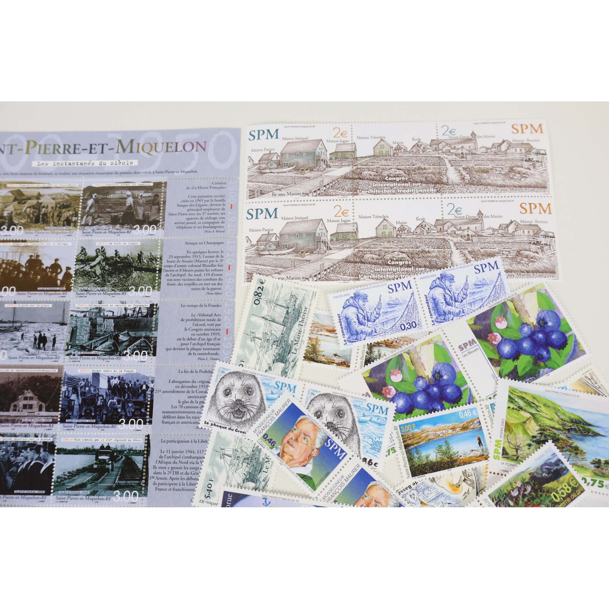 SAINT PIERRE ET MIQUELON LOT DE TIMBRES NEUFS** DE 2000 À 2002 FACIALE 69€