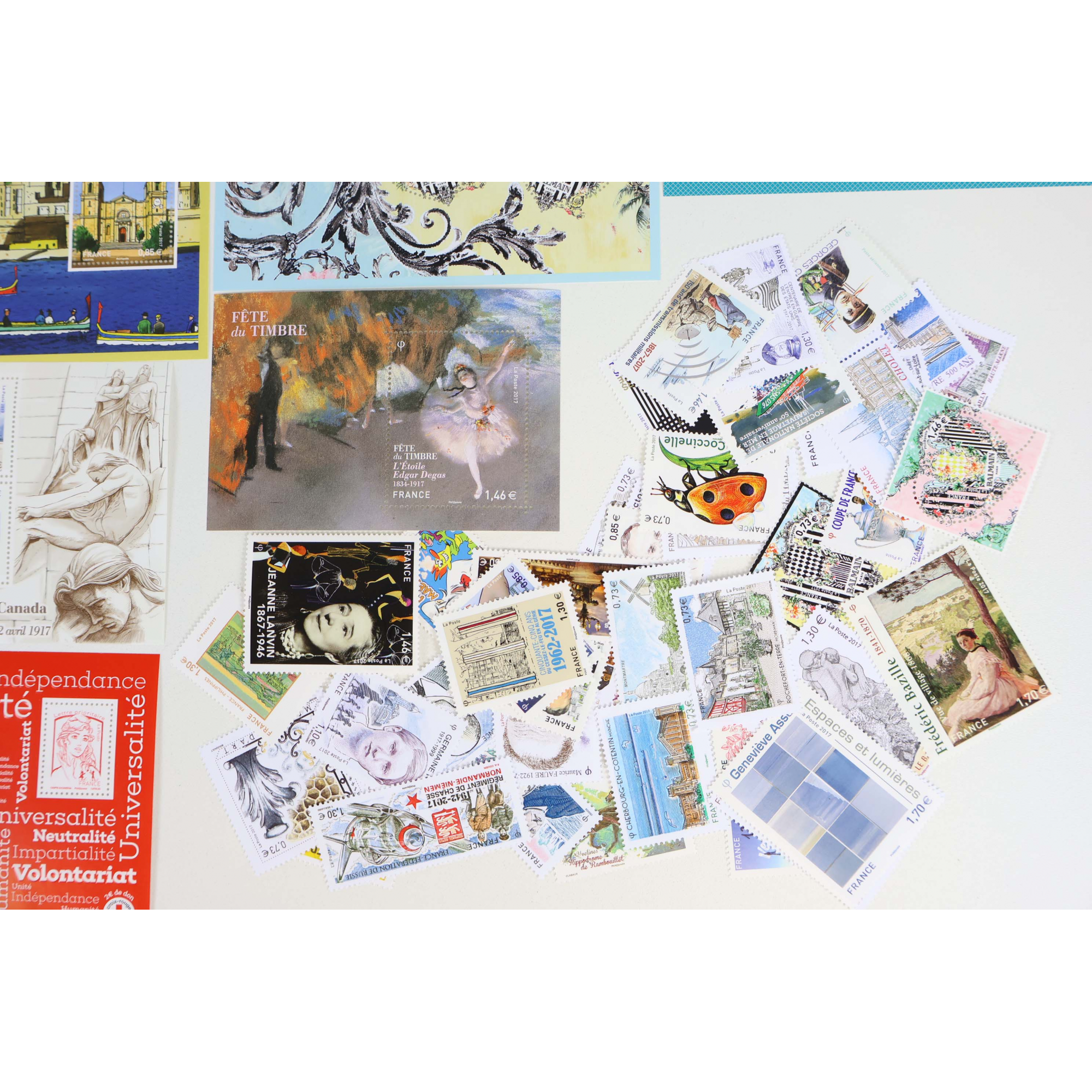 FRANCE LOT DE TIMBRES-POSTE ET DE BLOCS-FEUILLET DE 2017 NEUFS** FACIALE 89€