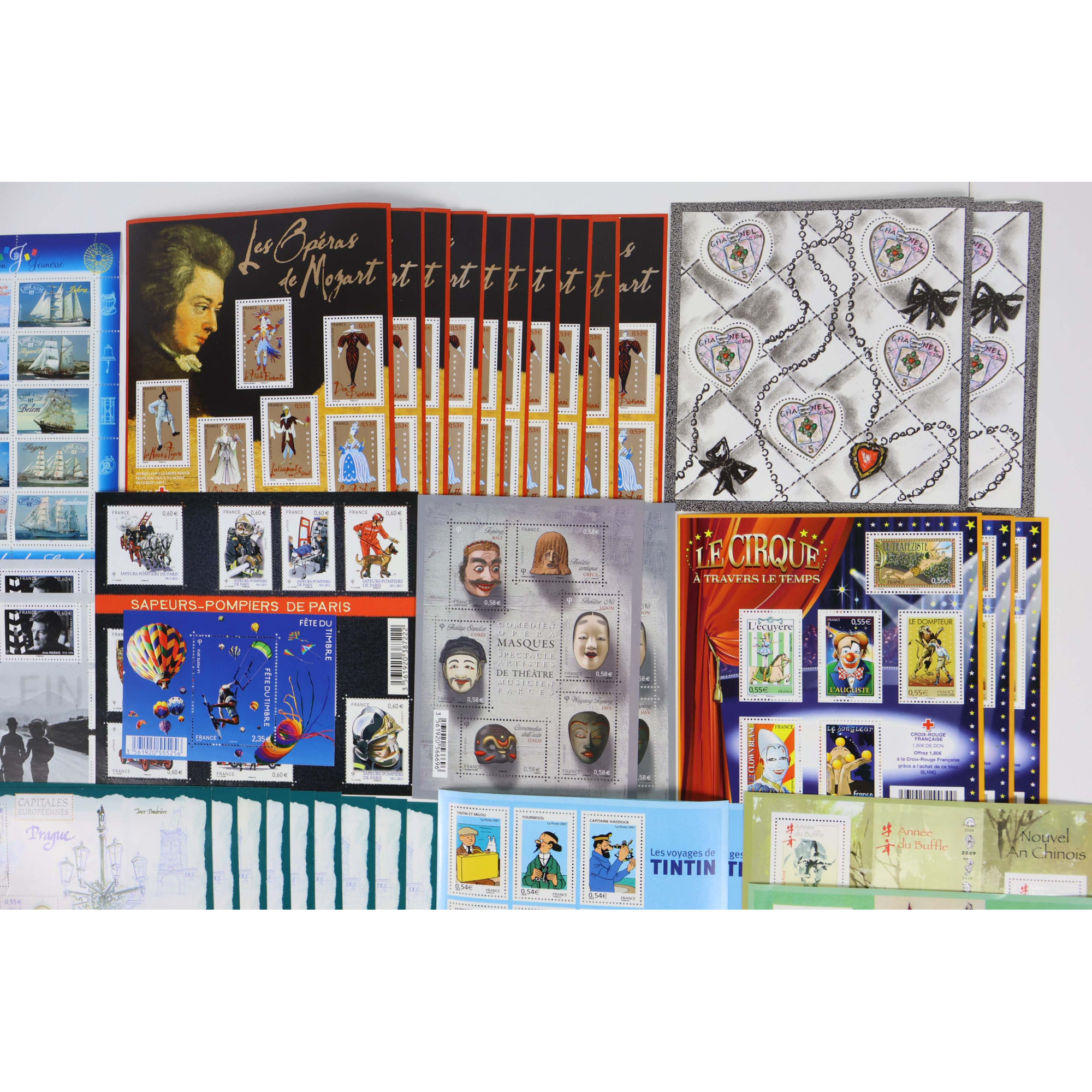 LOT BLOCS FEUILLETS TIMBRES EN EUROS AVEC DÉFAUTS POUR AFFRANCHIR, FACIALE 237€