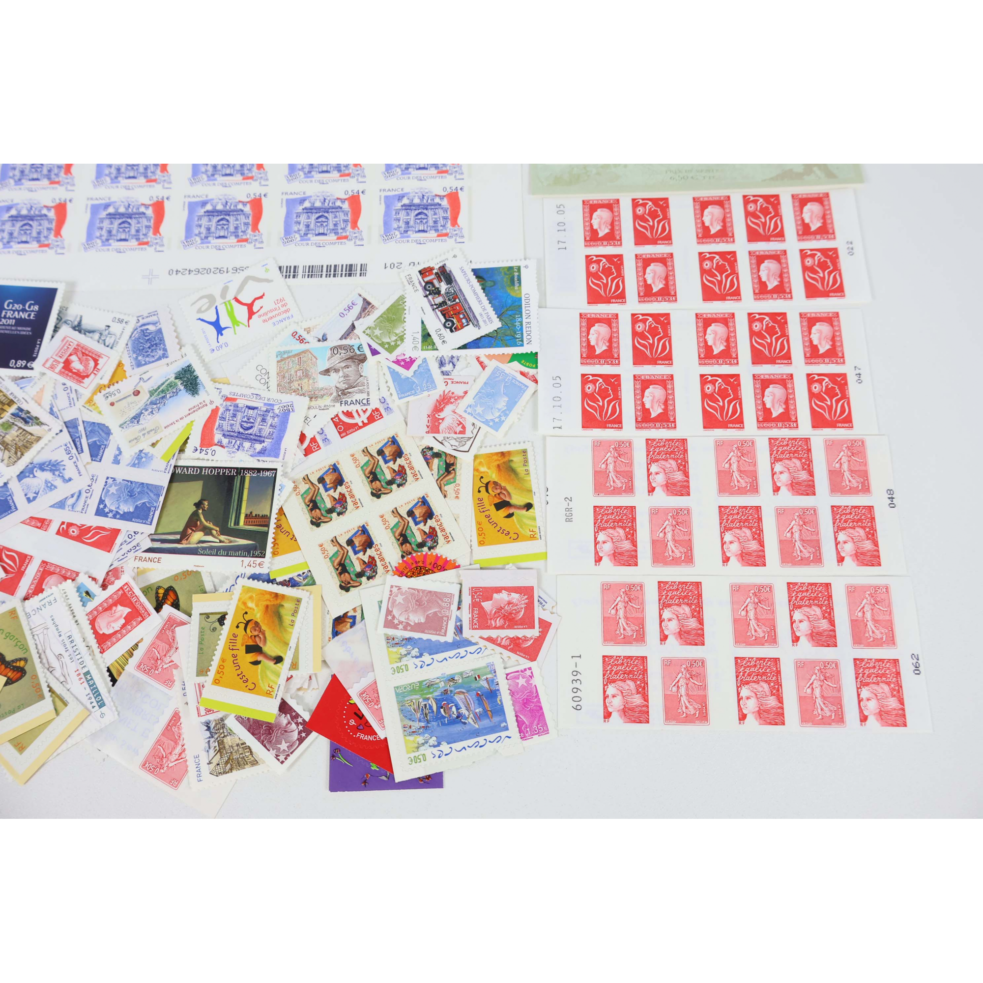 LOT DE TIMBRES AUTOADHÉSIFS FRANCE EN EUROS NEUFS POUR AFFRANCHIR, FACIALE 225€