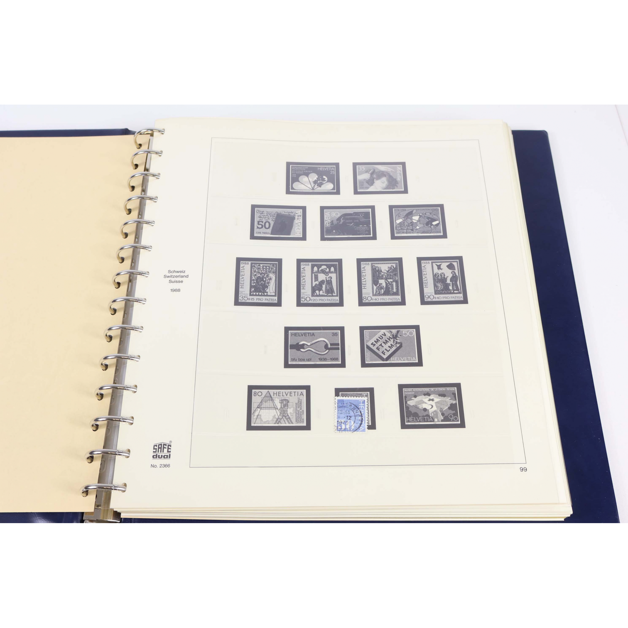 ALBUM SAFE SUISSE ANNÉES 1988 À 2001 POUR RANGER UNE COLLECTION DE TIMBRES
