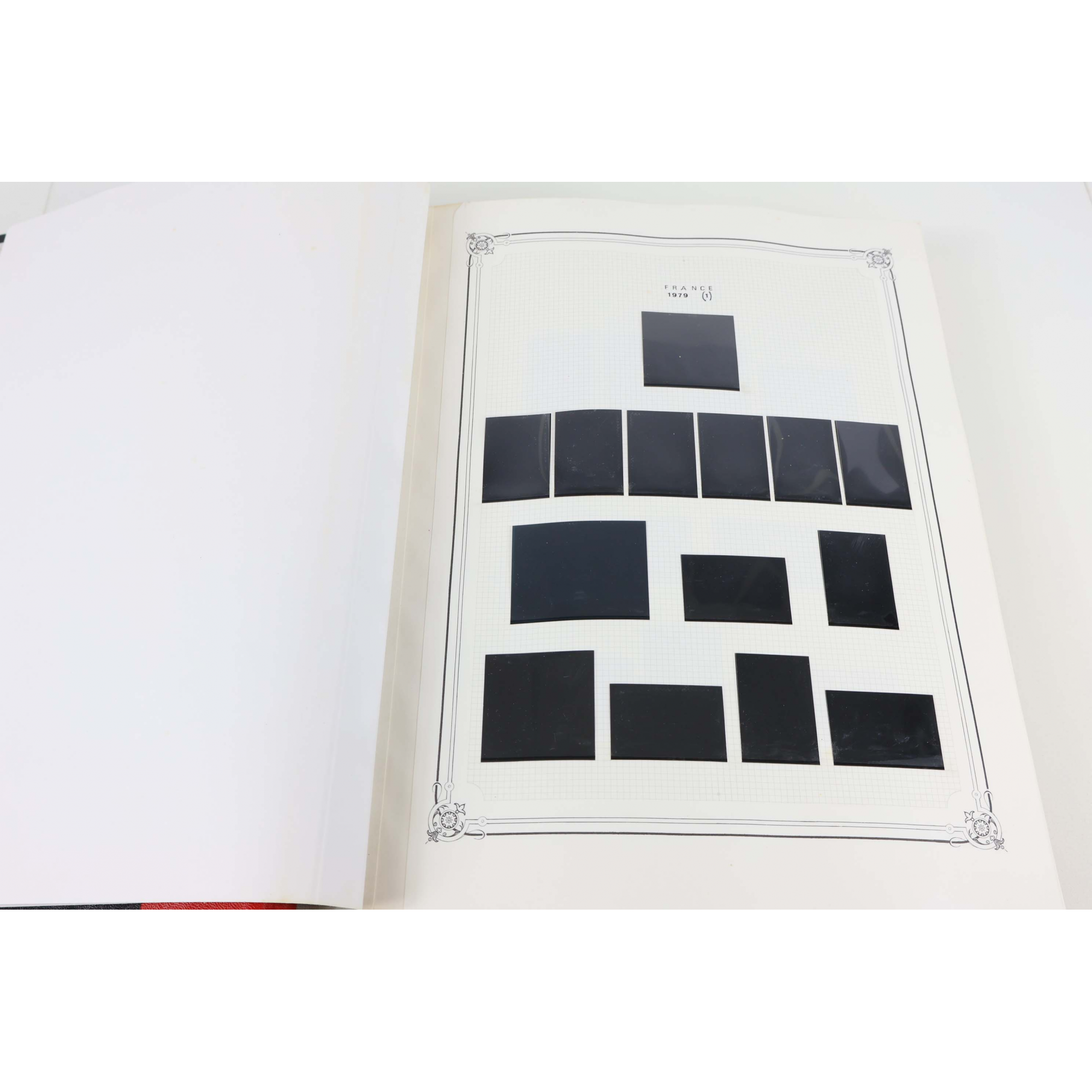 COLLECTION TIMBRES DE FRANCE, ANDORRE ET MONACO NEUFS DANS ALBUM YT GRAND FORMAT