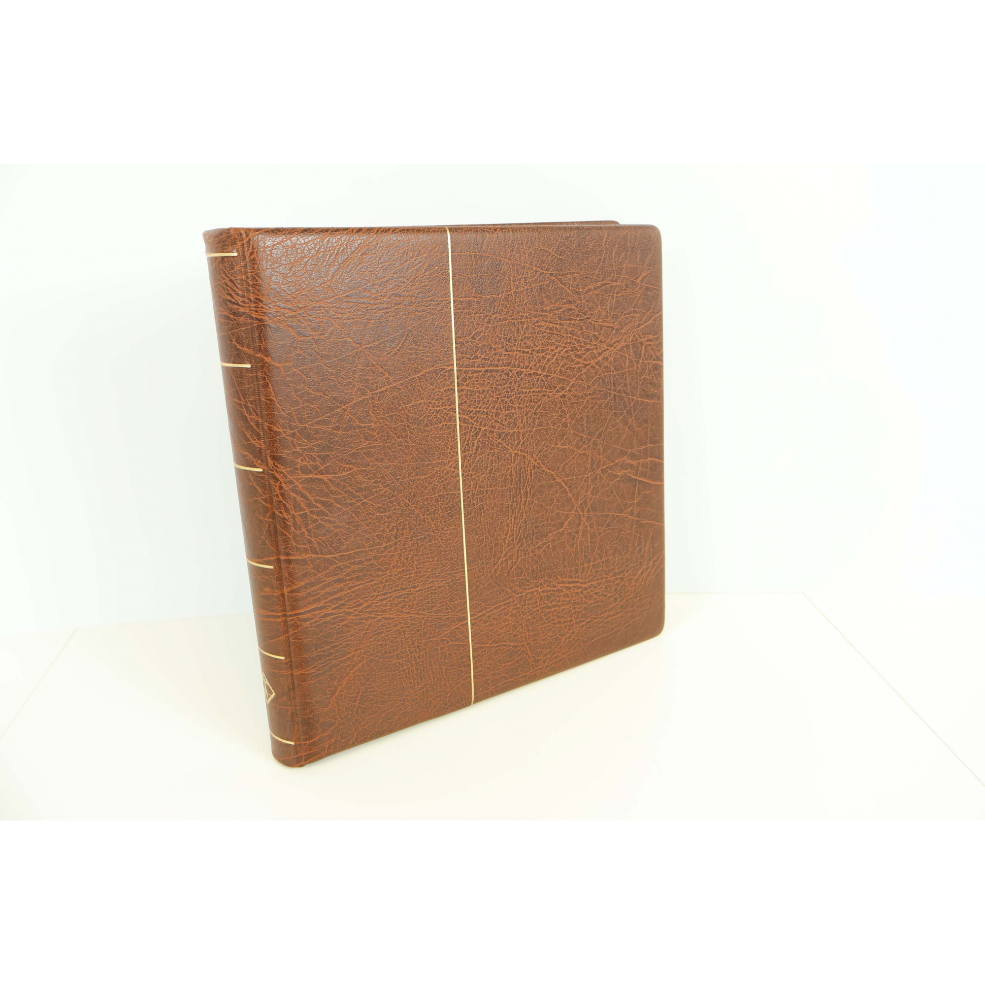 ALBUM LEUCHTTURM POUR RANGER UNE COLLECTION TIMBRES DE FRANCE DE 1976 À 1989