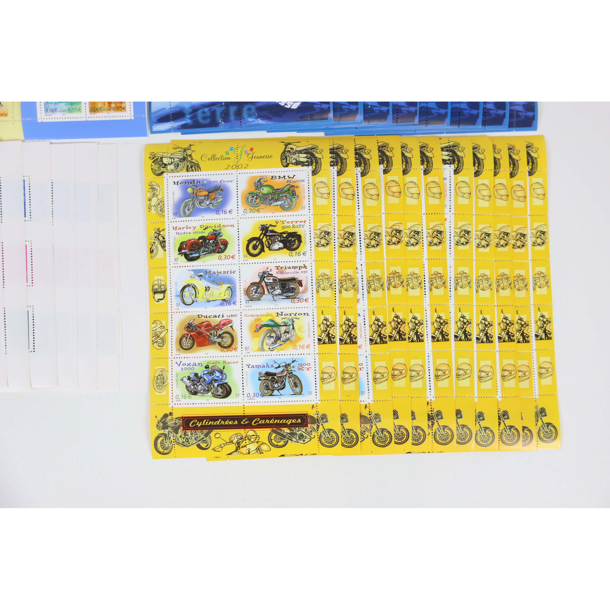 LOT BLOCS ET CARNETS TIMBRES EN EUROS AVEC DÉFAUTS POUR AFFRANCHIR FACIALE 137€