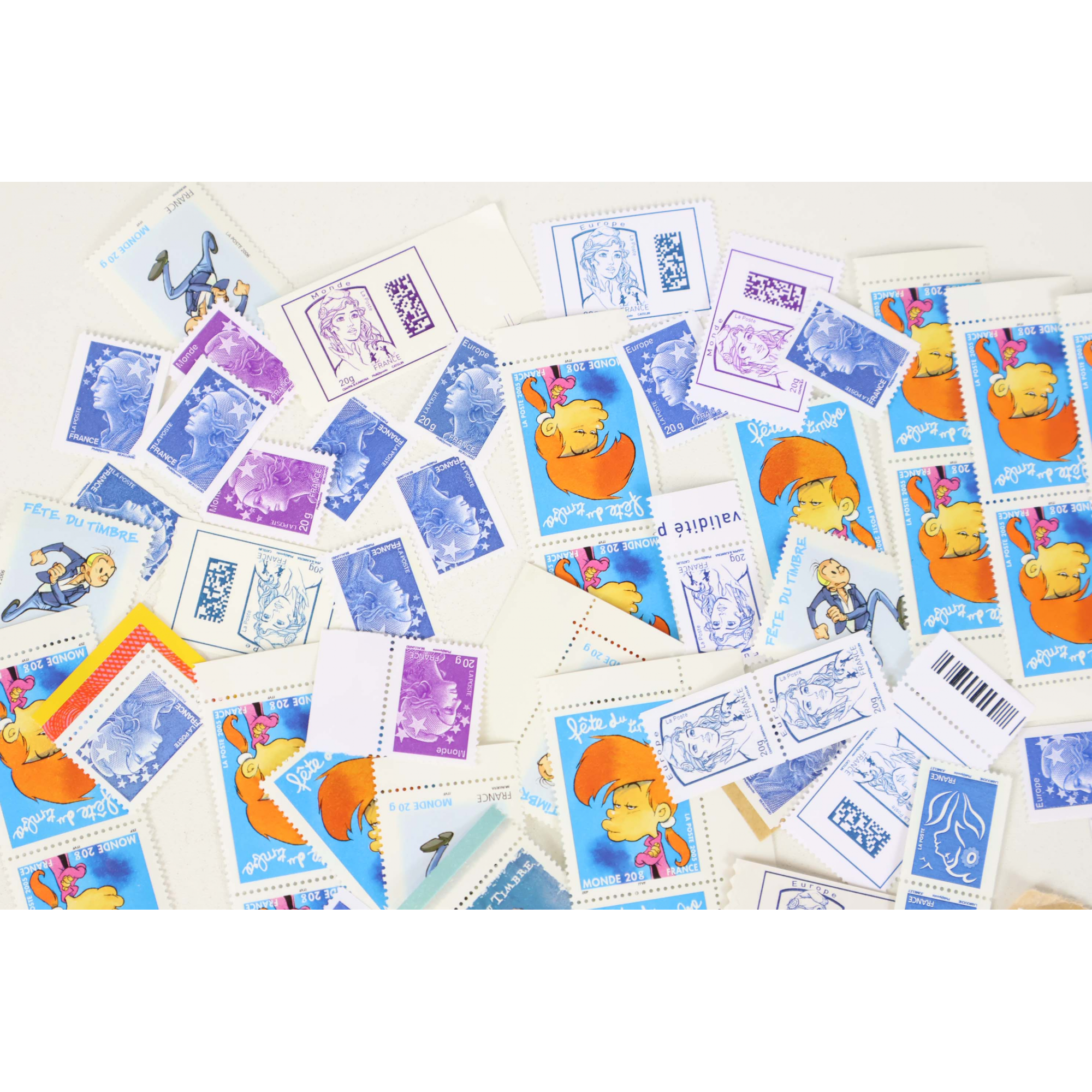 LOT DE 100 TIMBRES LETTRES MONDE / EUROPE 20G A VALIDITÉS PERMANENTES NEUFS