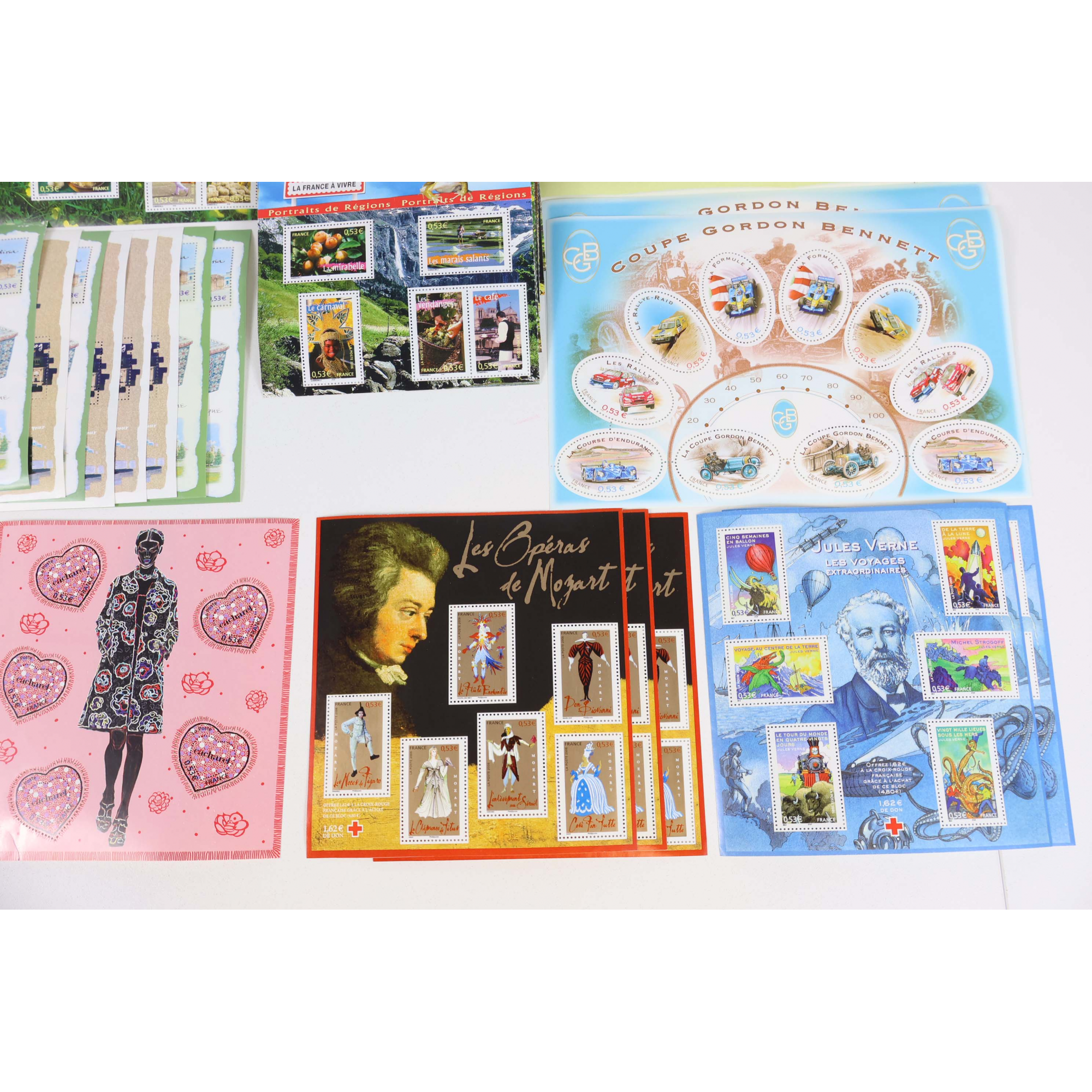 LOT 407 TIMBRES À 0.53 EUROS BLOCS AVEC DÉFAUTS POUR AFFRANCHIR FACIALE 215.71€