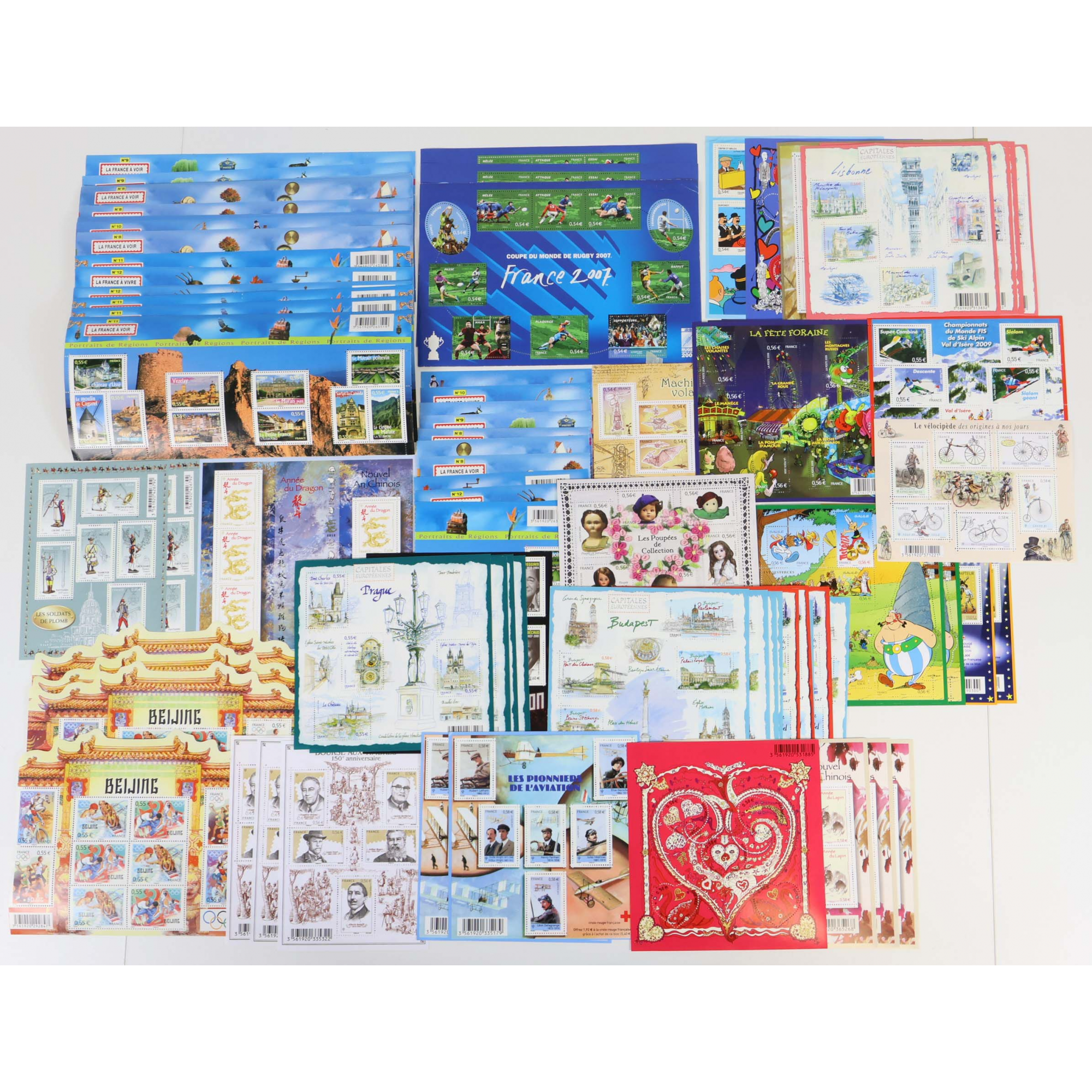 LOT TIMBRES ENTRE 0.54 ET 0.60 EUROS BLOCS AVEC DÉFAUTS POUR AFFRANCHIR VF 315€