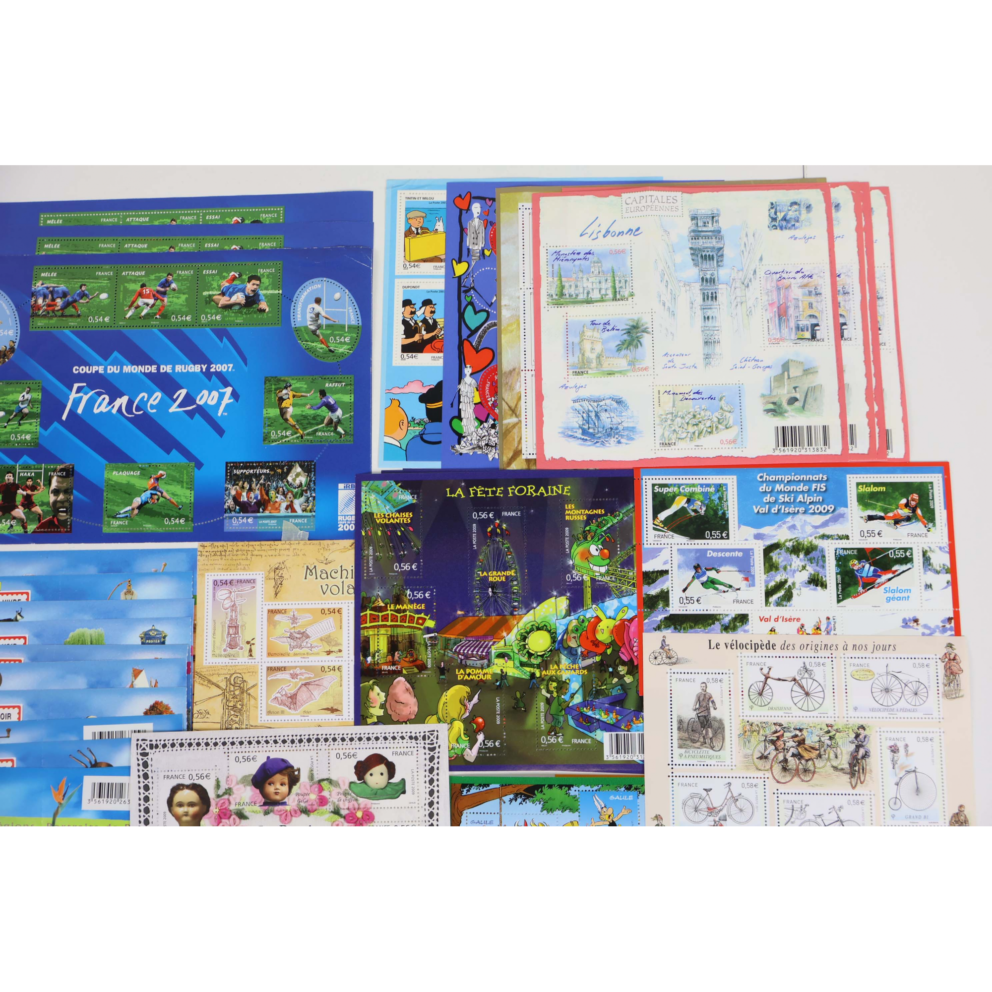 LOT TIMBRES ENTRE 0.54 ET 0.60 EUROS BLOCS AVEC DÉFAUTS POUR AFFRANCHIR VF 315€