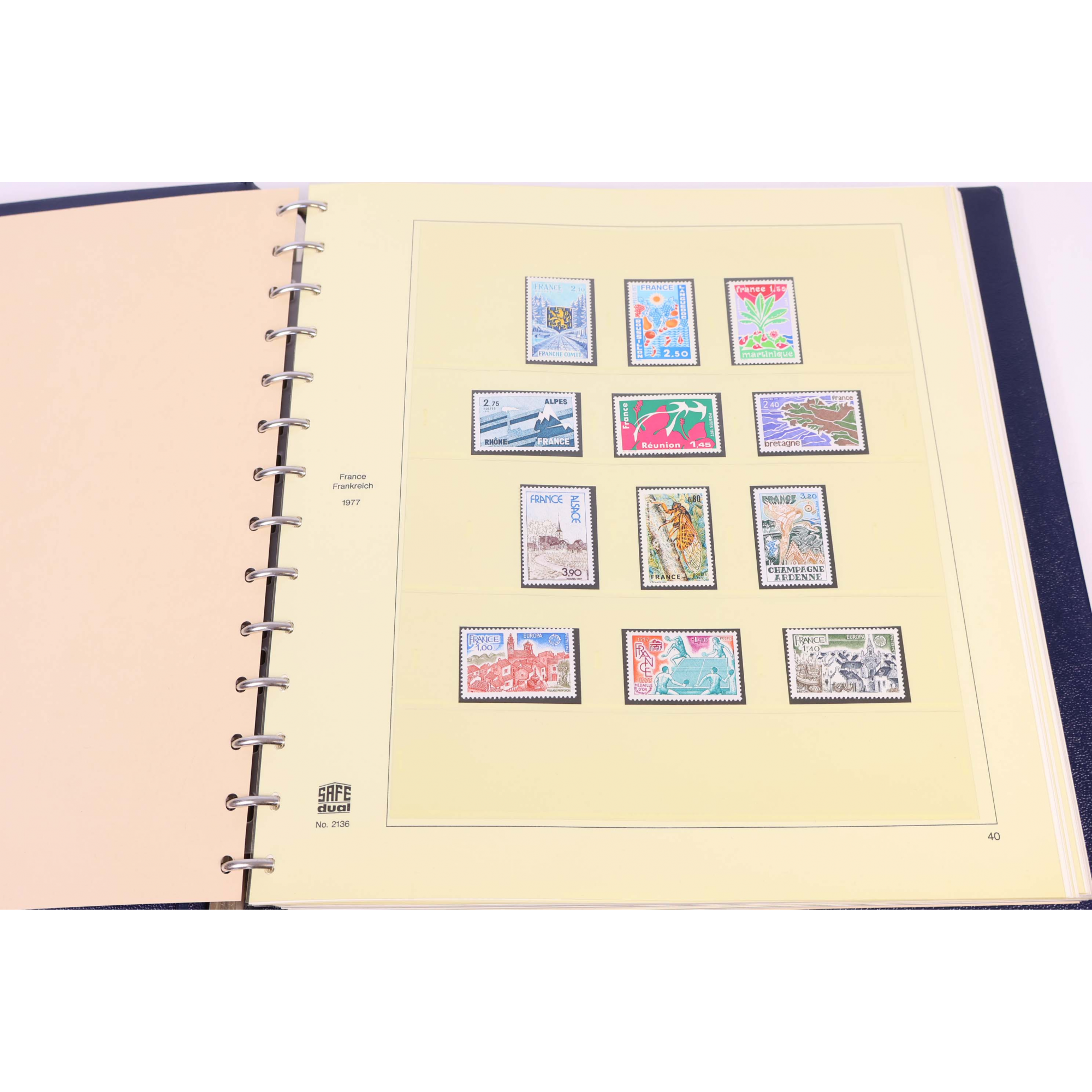 FRANCE COLLECTION QUASI COMPLÈTE DE 1977 À 1982 CLASSEUR TIMBRES NEUFS** SAFE