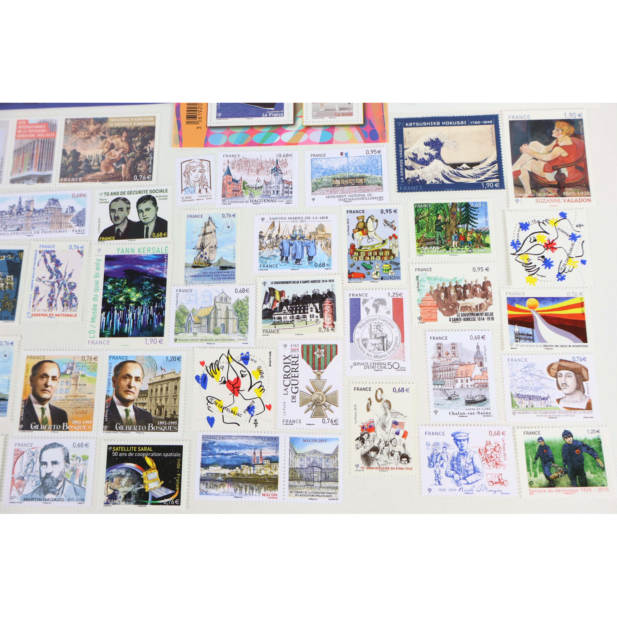 FRANCE ANNÉE 2015 LOT DE BLOCS-FEUILLETS ET TIMBRES-POSTE NEUFS** FACIALE 56€