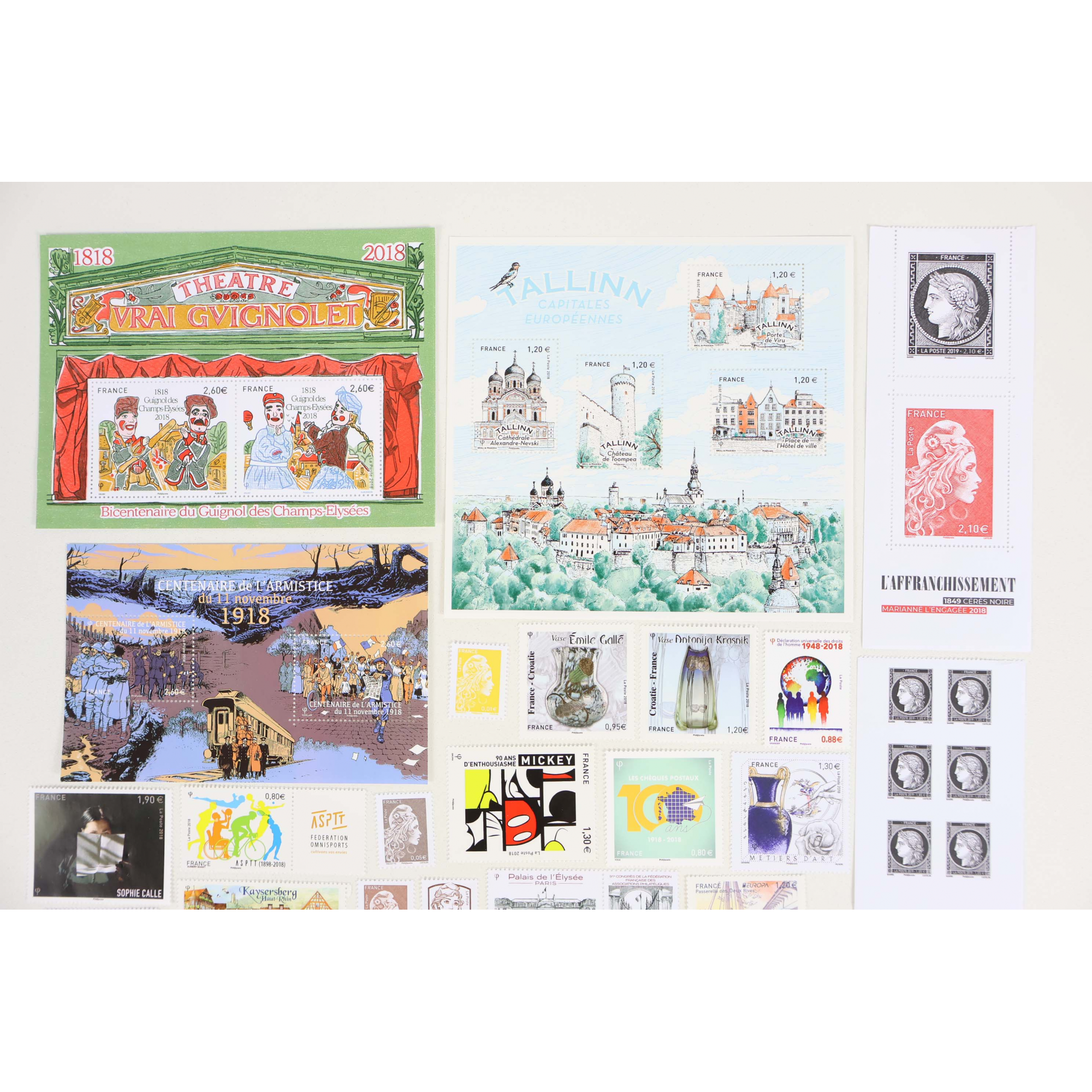 FRANCE ANNÉE 2018 LOT DE BLOCS-FEUILLETS ET TIMBRES-POSTE NEUFS** FACIALE 71€