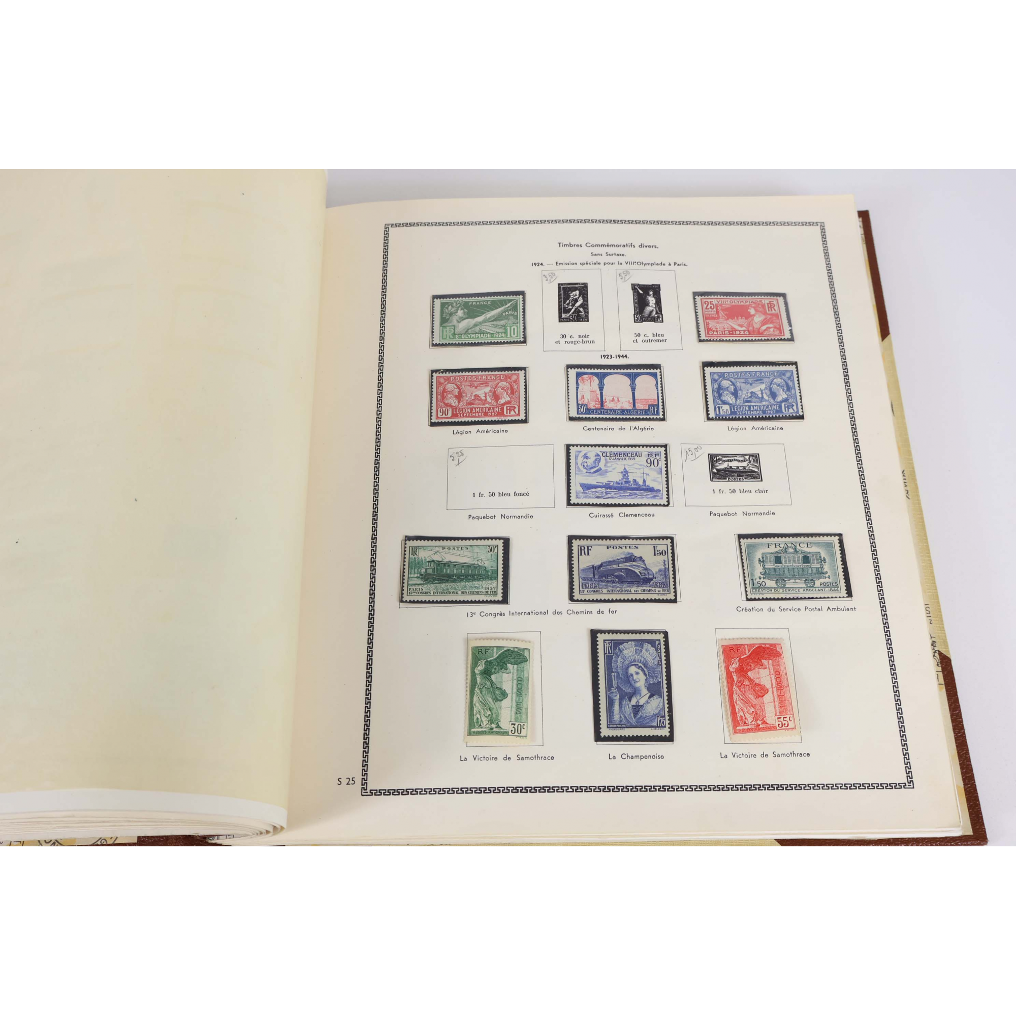 FRANCE COLLECTION DE 1900 À 1960 TIMBRES NEUFS DANS POCHETTES TOTALEMENT FERMÉES