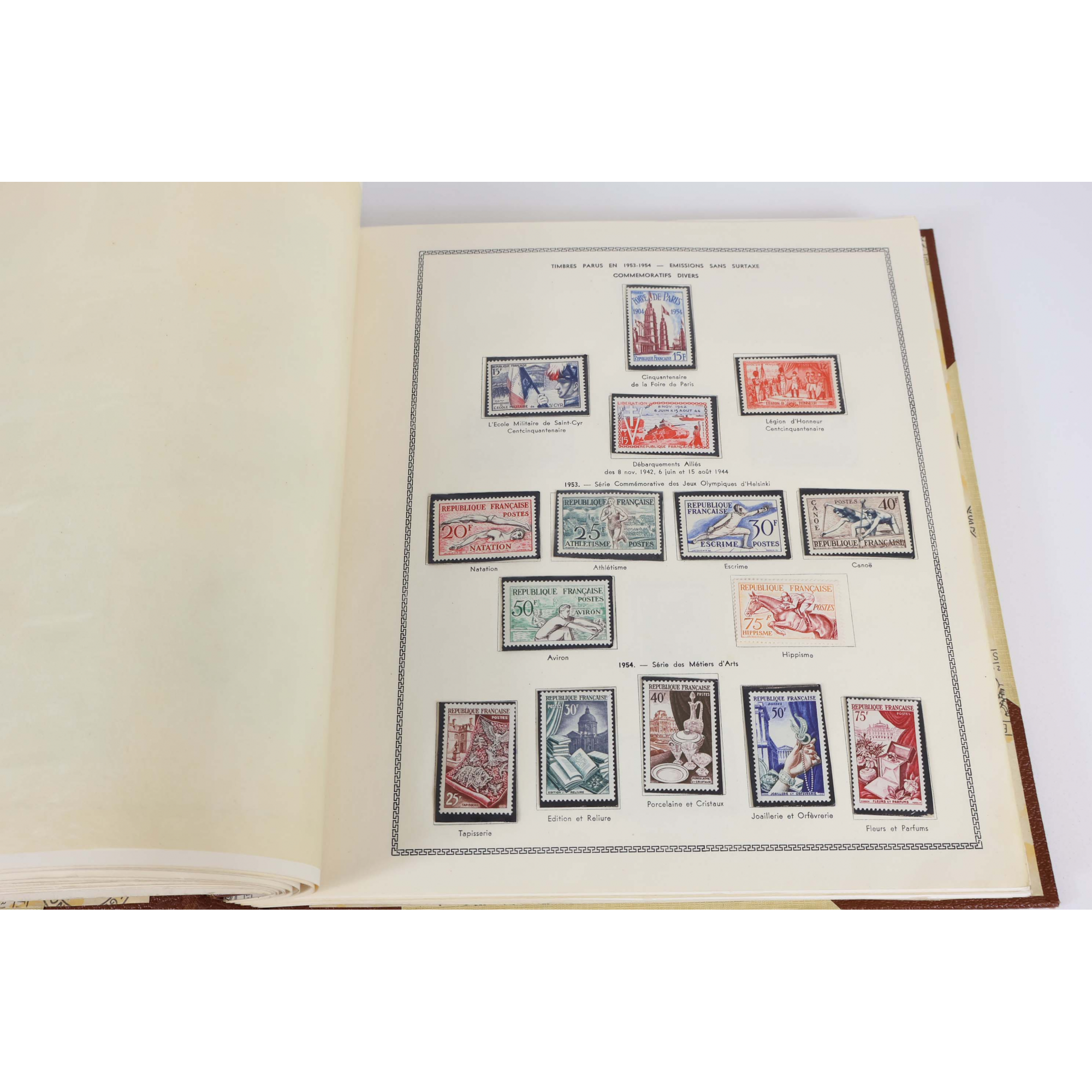 FRANCE COLLECTION DE 1900 À 1960 TIMBRES NEUFS DANS POCHETTES TOTALEMENT FERMÉES