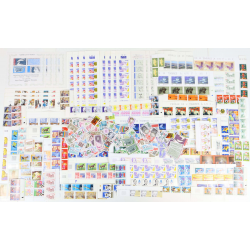 FRANCE LOT DE TIMBRES - BLOCS - CARNETS EN FRANCS TIMBRES NEUFS FACIALE 1454 FFR