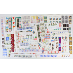 FRANCE LOT DE TIMBRES - BLOCS - CARNETS EN FRANCS TIMBRES NEUFS FACIALE 2219 FFR