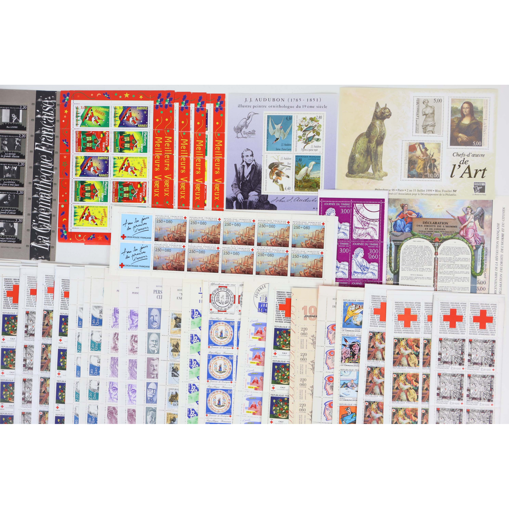 LOT BLOCS ET CARNETS TIMBRES EN FRANCS AVEC DÉFAUTS POUR AFFRANCHIR VF 139.55€