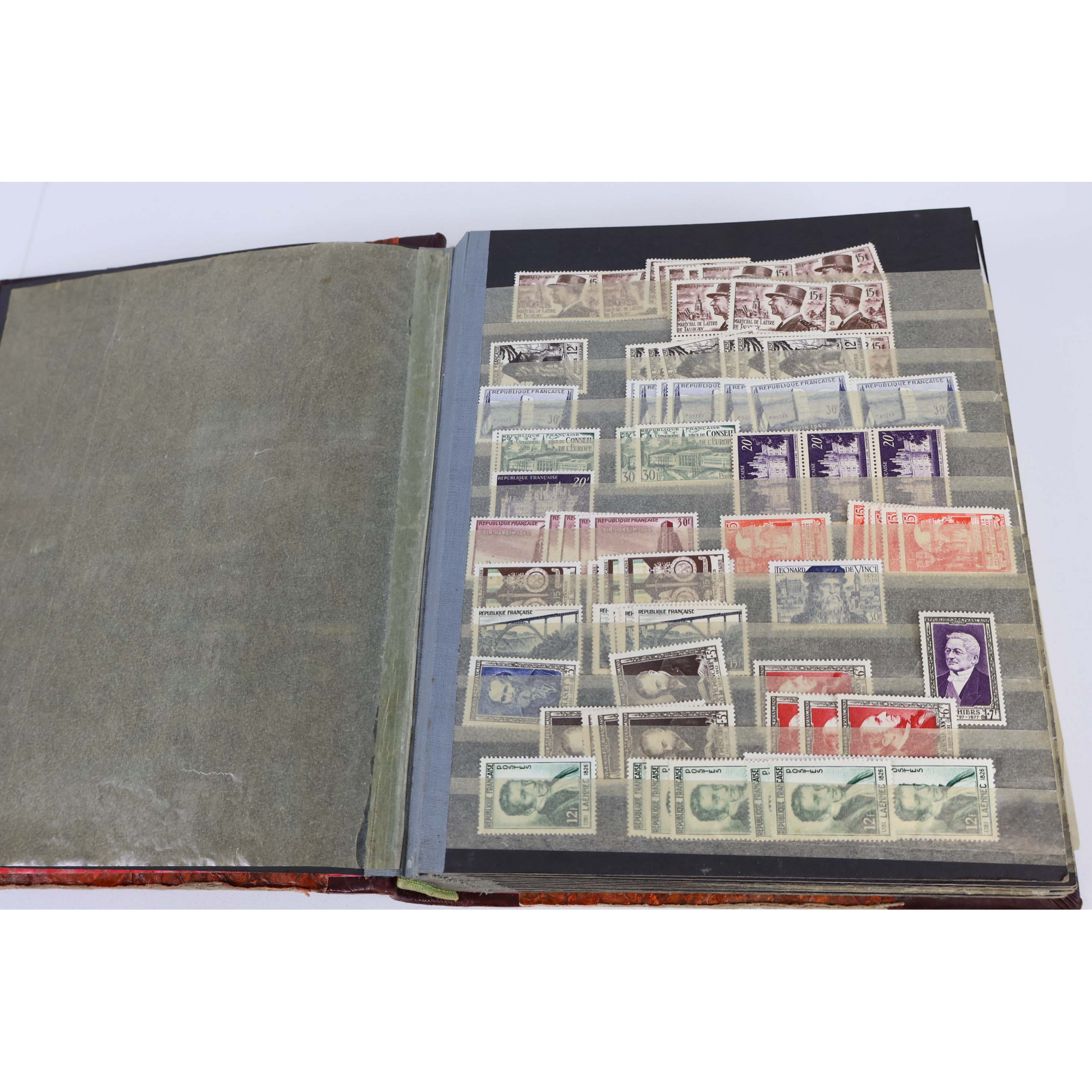 FRANCE STOCK DE TIMBRES DE 1952 À 1962 TIMBRES NEUFS**/* COTE TRÈS IMPORTANTE