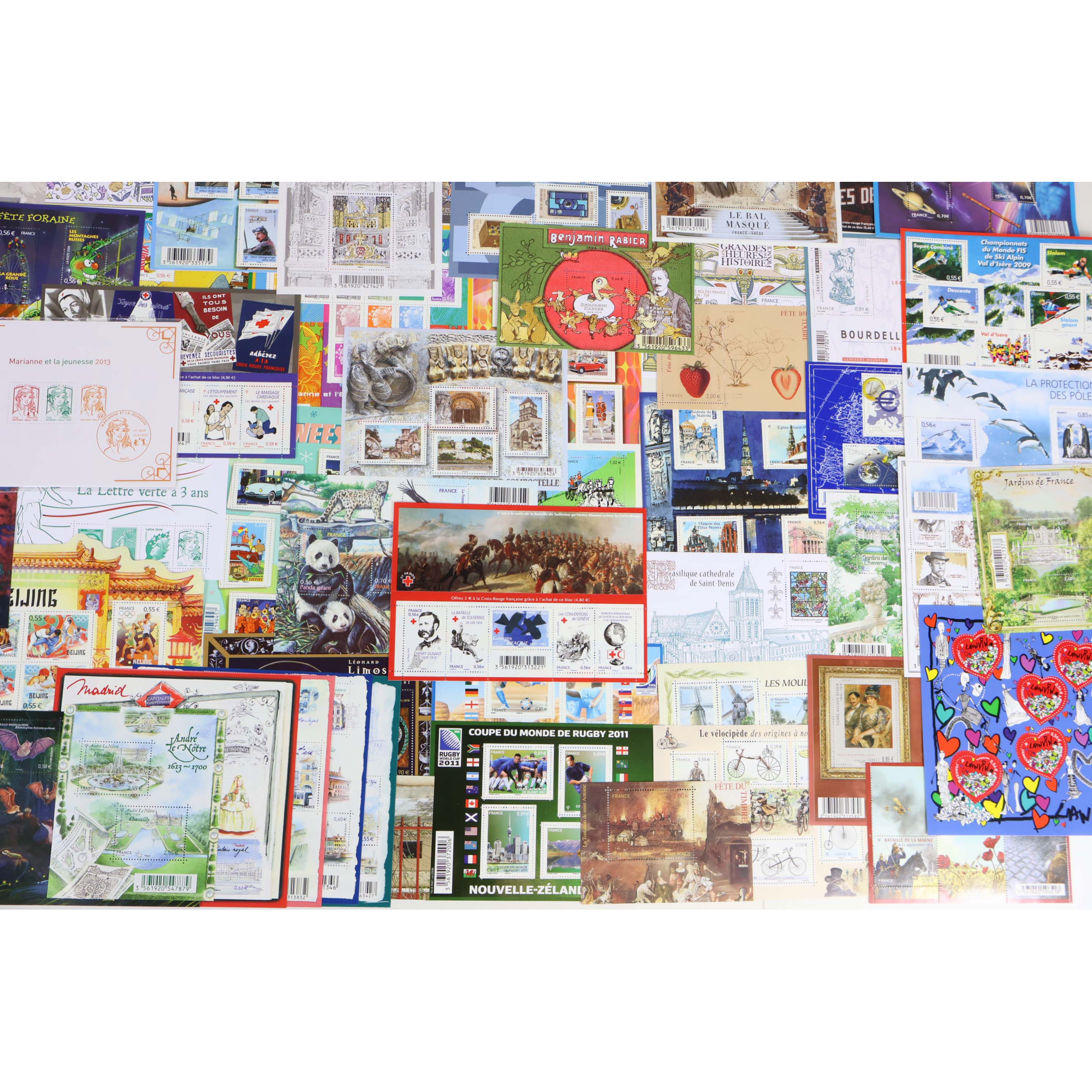 FRANCE LOT DE TIMBRES ET BLOCS-FEUILLETS NEUFS** EUROS JUSQU'À 2015 FACIALE 388€
