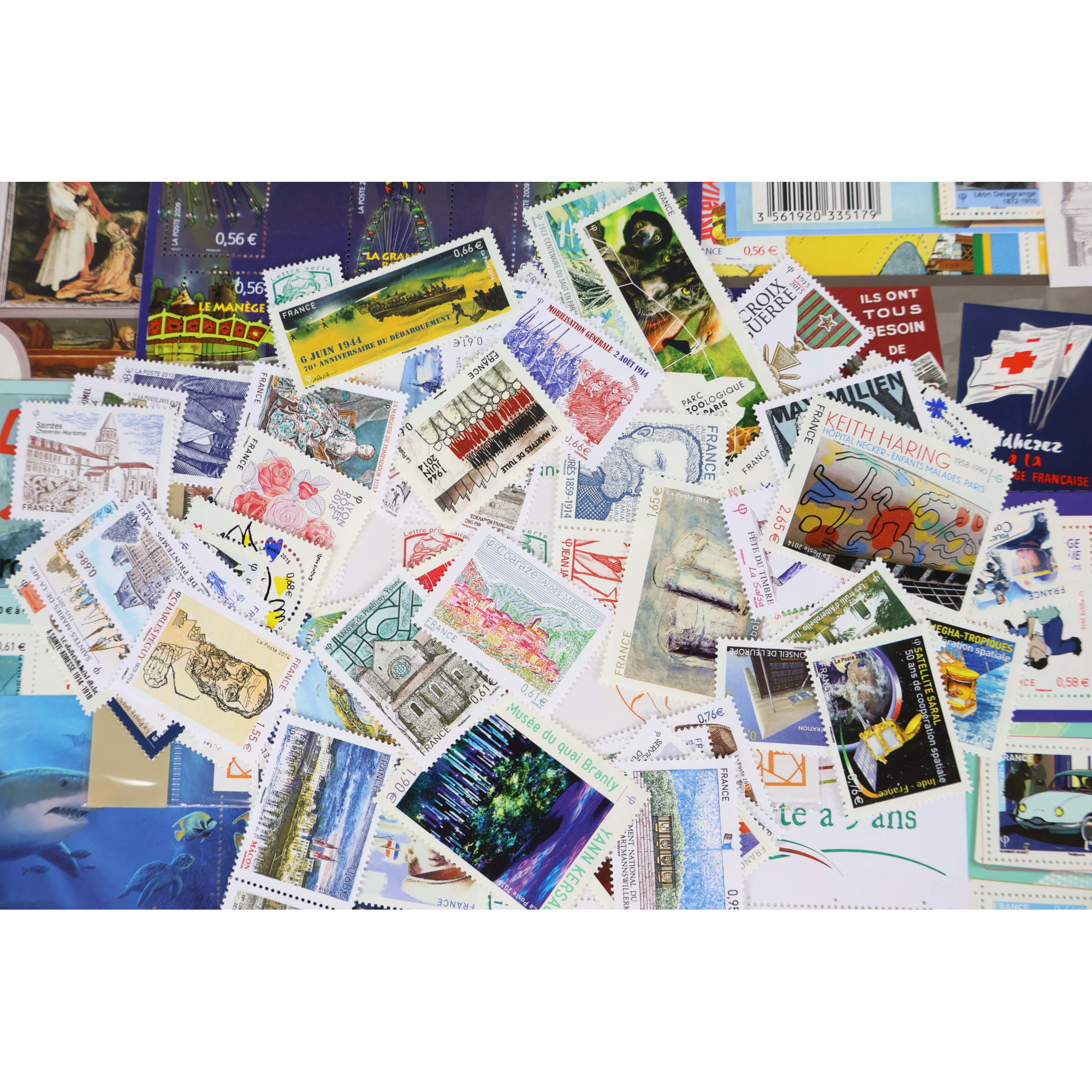 FRANCE LOT DE TIMBRES ET BLOCS-FEUILLETS NEUFS** EUROS JUSQU'À 2015 FACIALE 388€