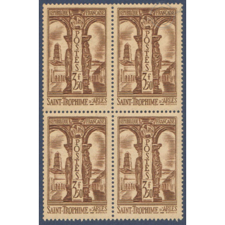 FRANCE N° 302 ST TROPHIME D'ARLES BLOC 4 TIMBRES NEUFS ** 1935