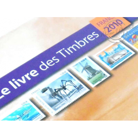 LE LIVRE DES TIMBRES FRANCE 2010